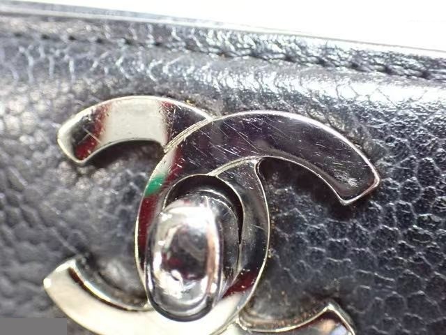 Turnlock Caviar Chain Tote, No. 5 — view 8
