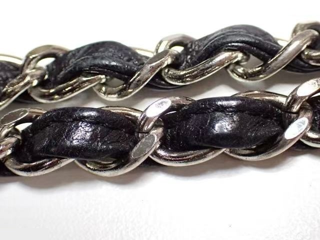 Turnlock Caviar Chain Tote, No. 5 — view 10