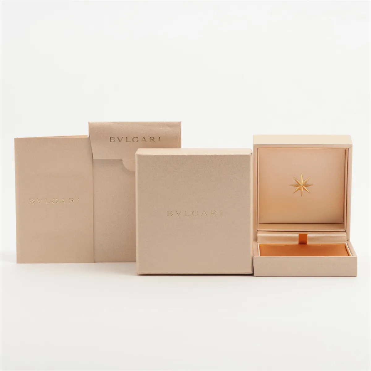 Diva's Dream Shell Bracelet, 750 (PG), 3.5g, SM, AH4H53. — view 7