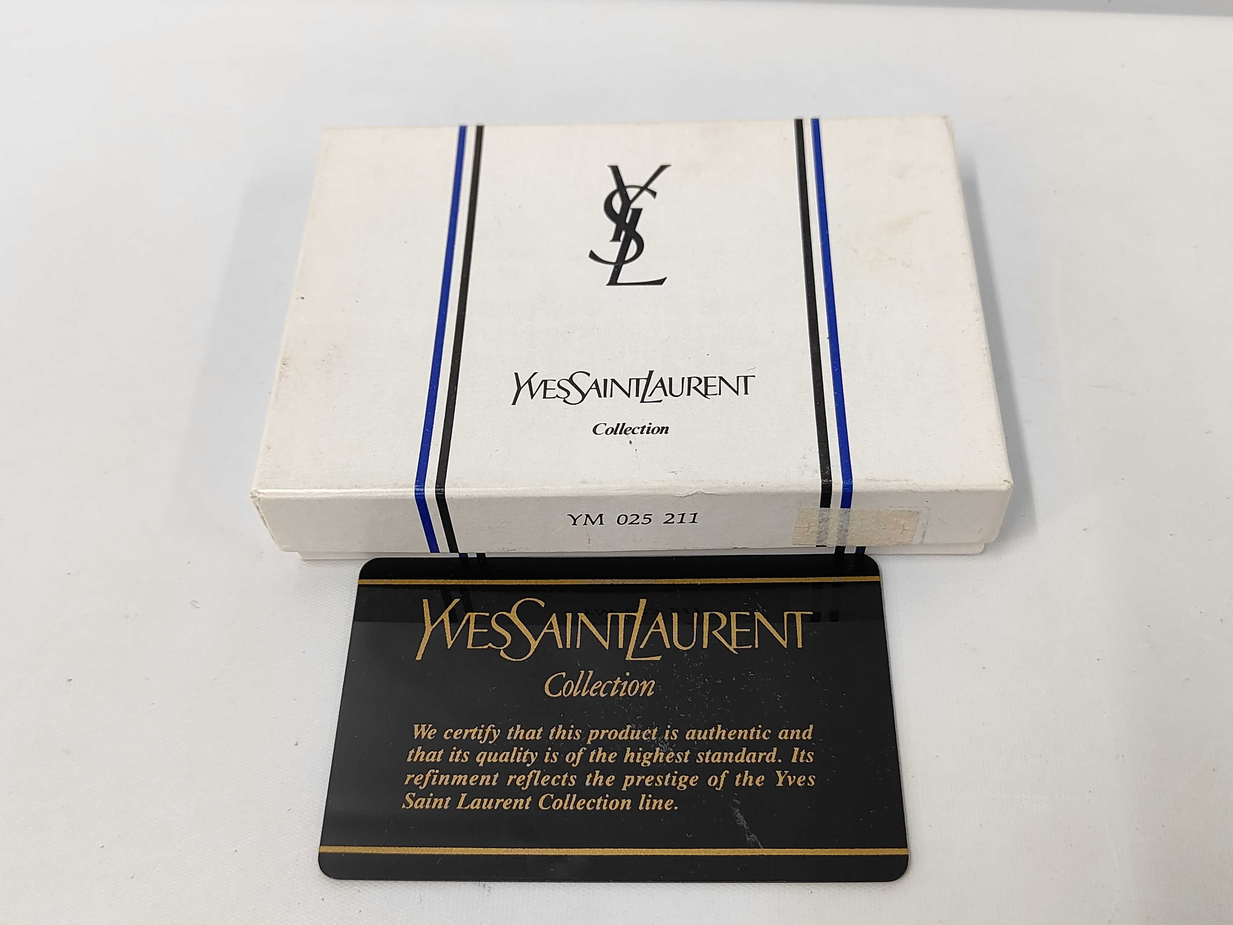 leather card case with box. (Card case, pass case, business card holder) — view 11