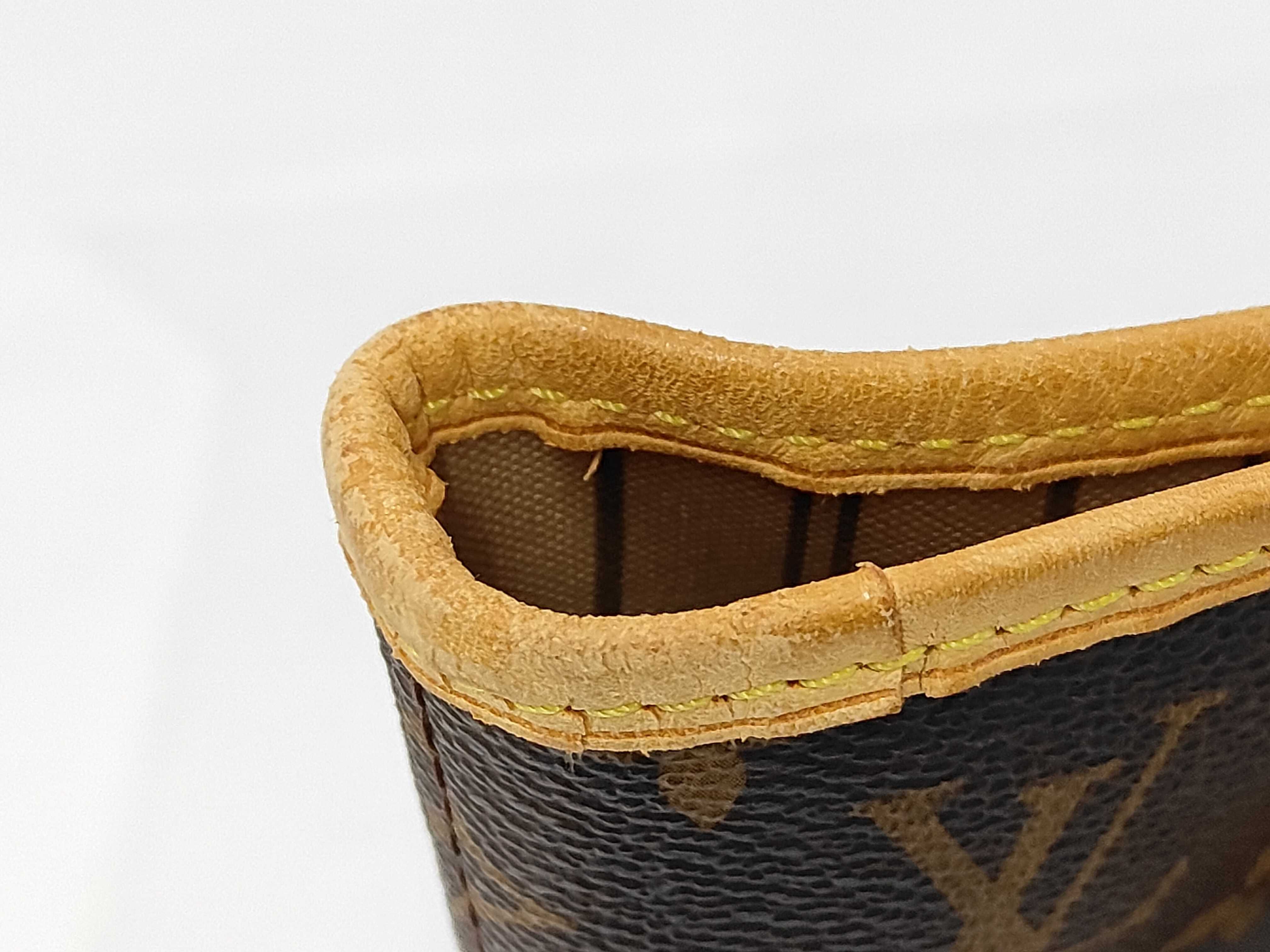 Monogram Louis Vuitton Monogram Neverfull Tote Bag — view 10