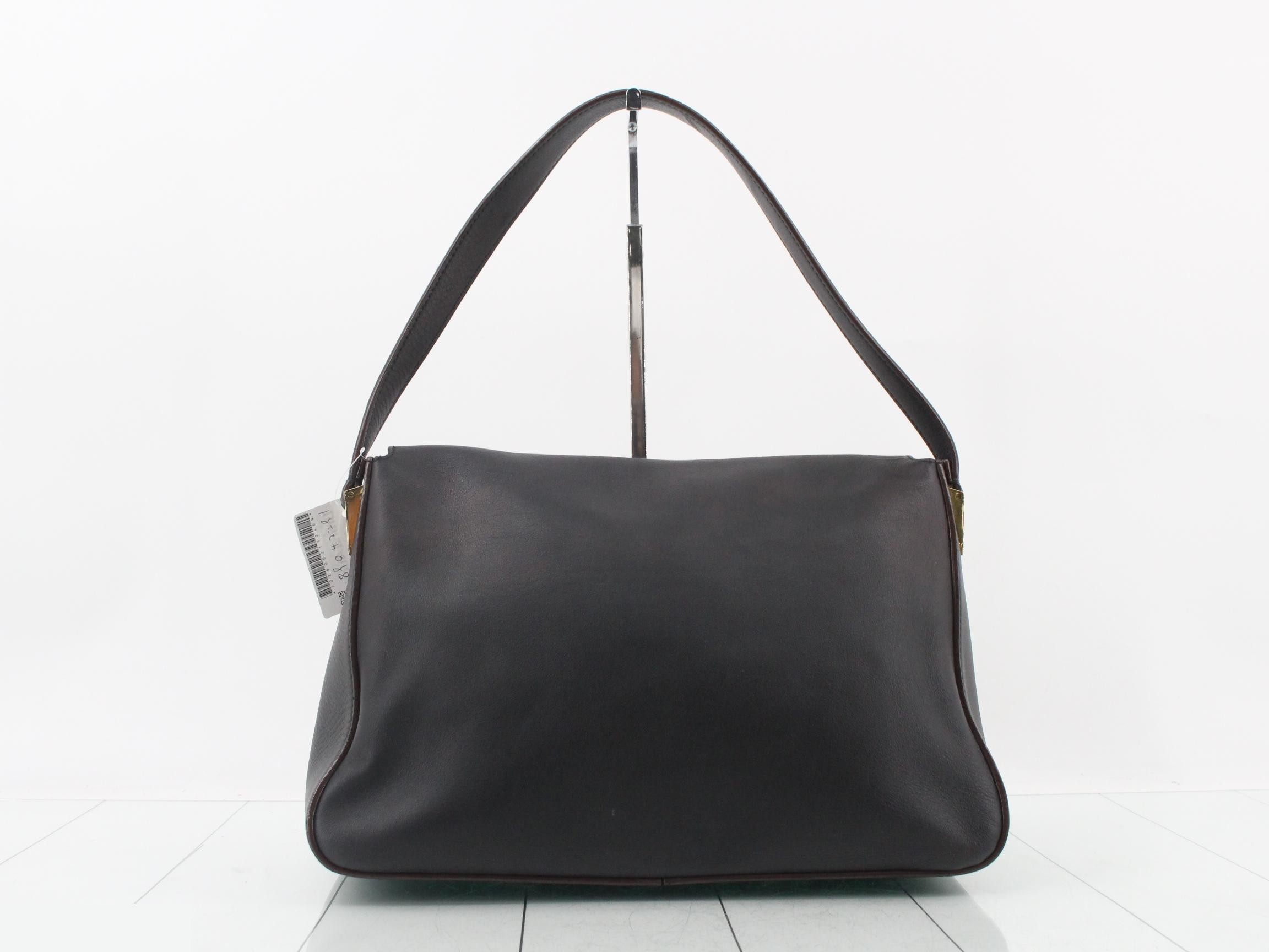 Mamma Bucket Large One-Shoulder Bag — view 2