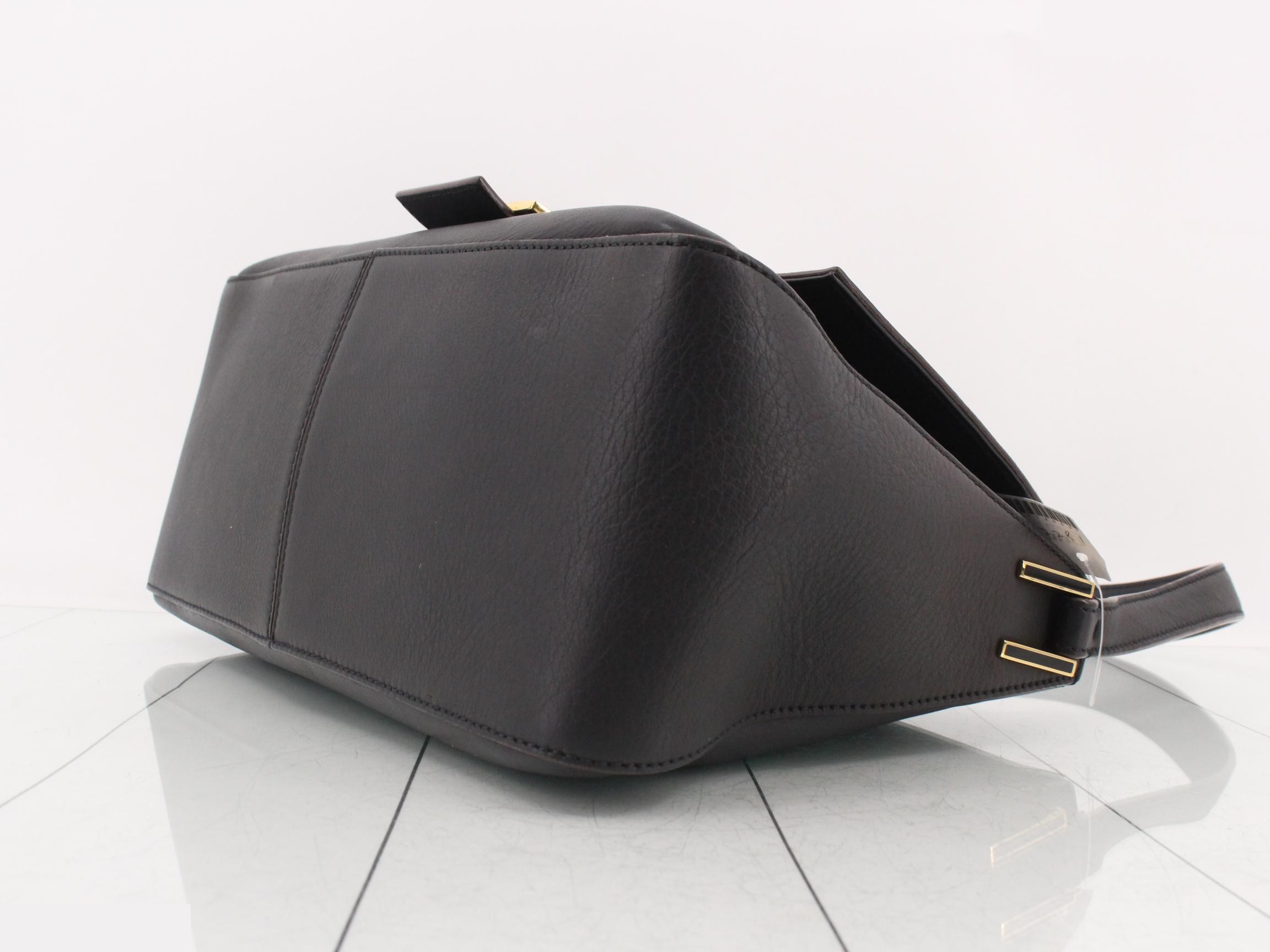 Mamma Bucket Large One-Shoulder Bag — view 6