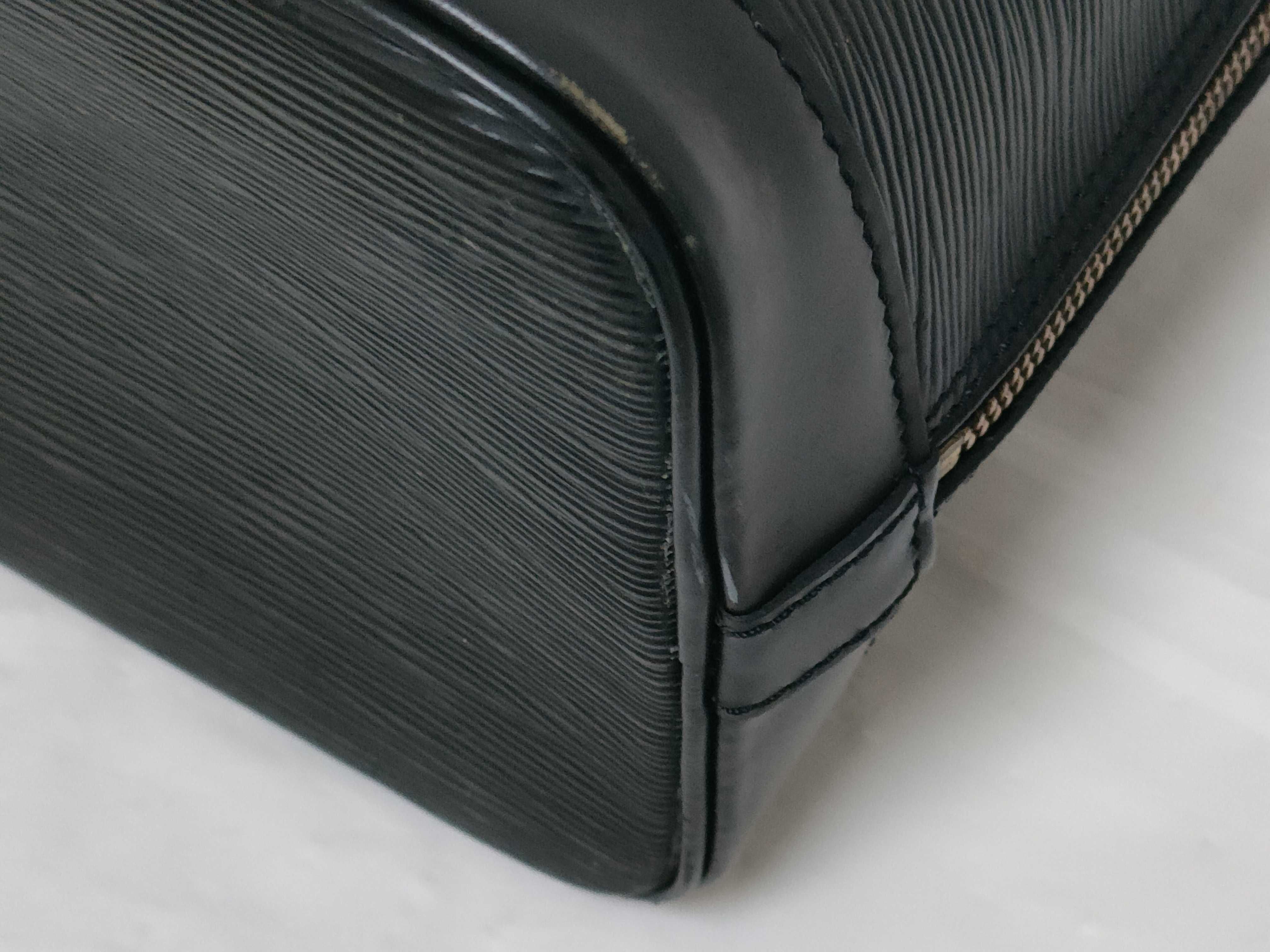 M52142 Alma PM Epi Black Handbag — view 6