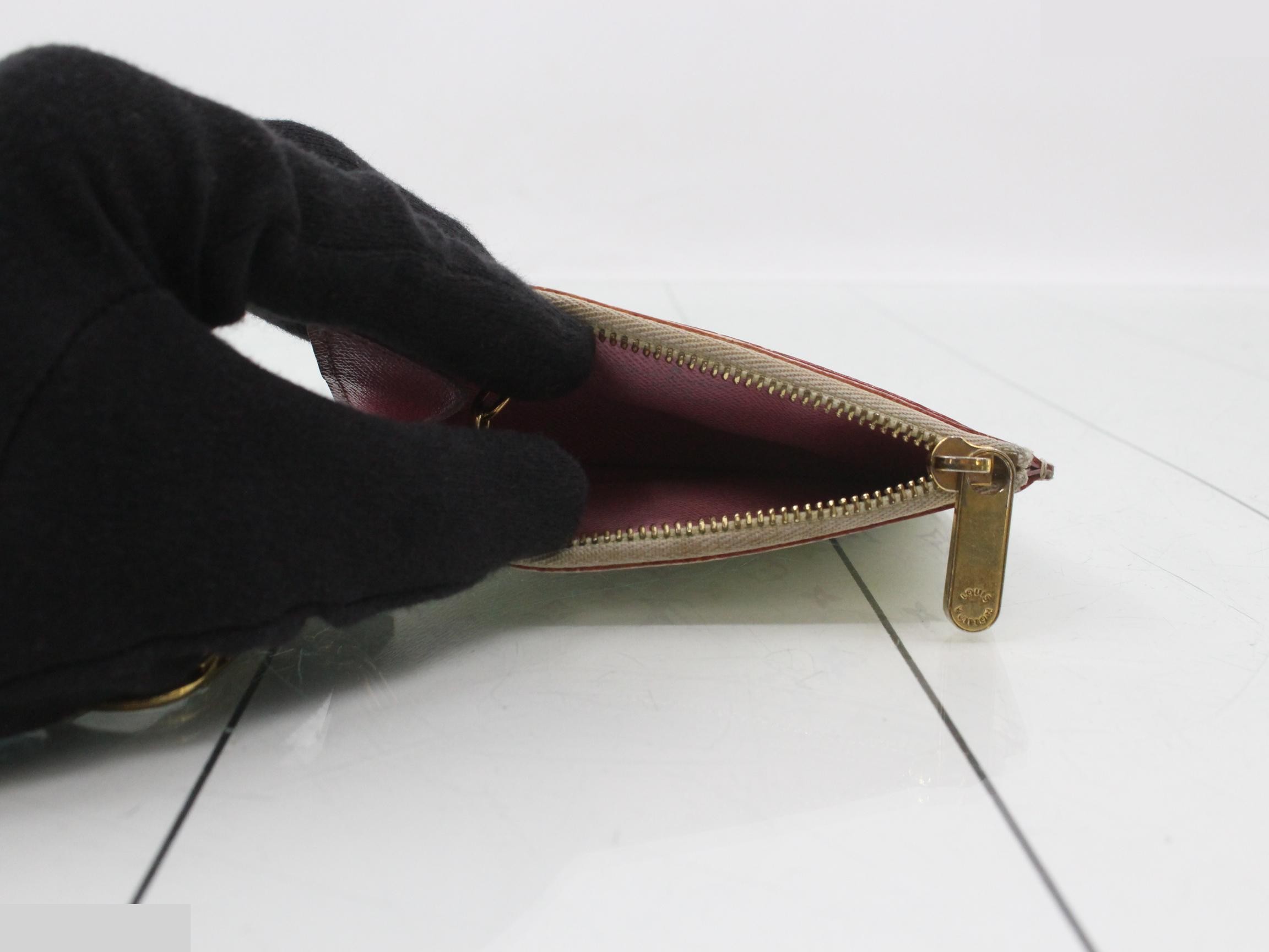 Coin case — view 4