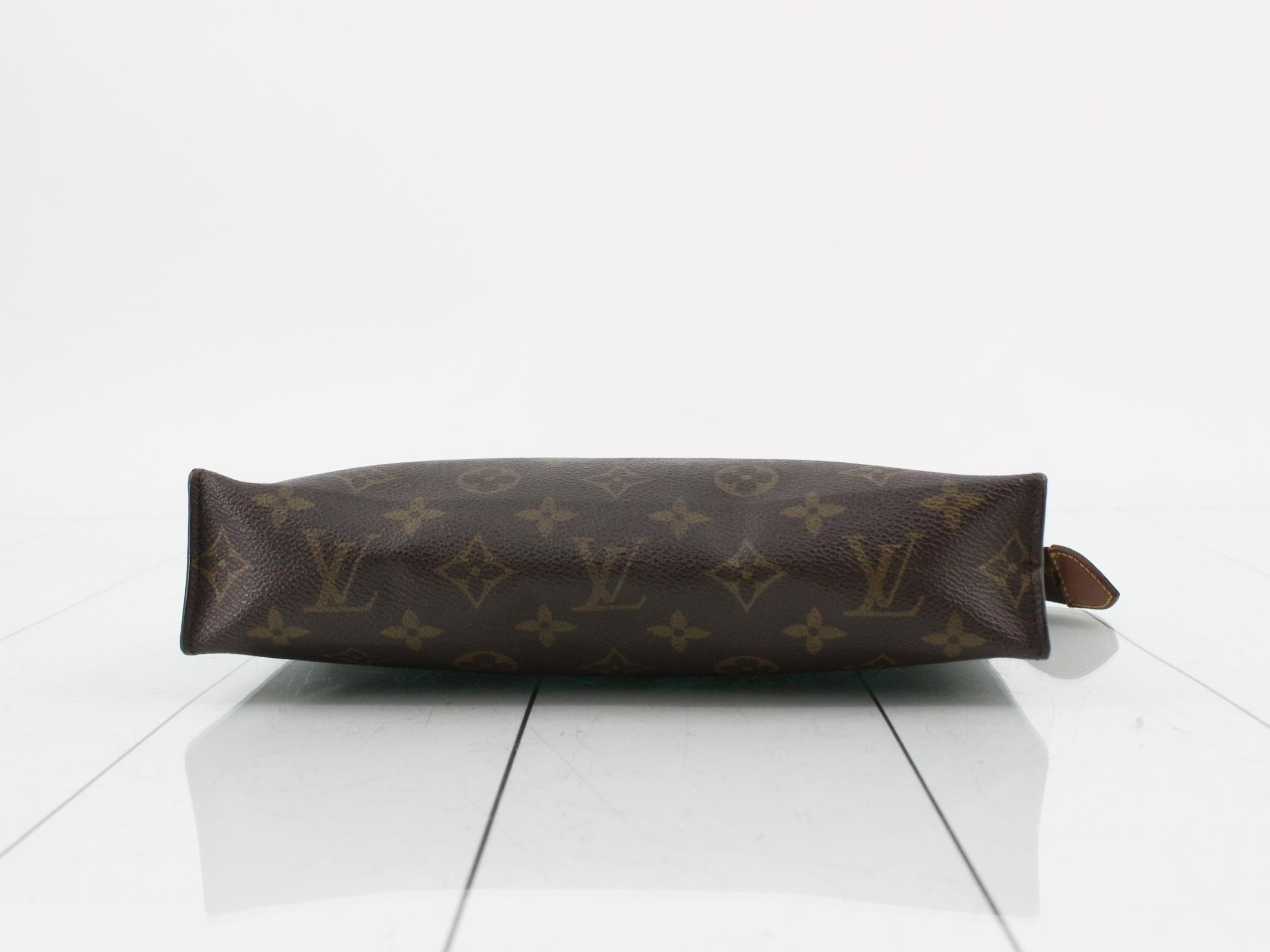 Pochette Toilette 26 Monogram M47542 — view 3