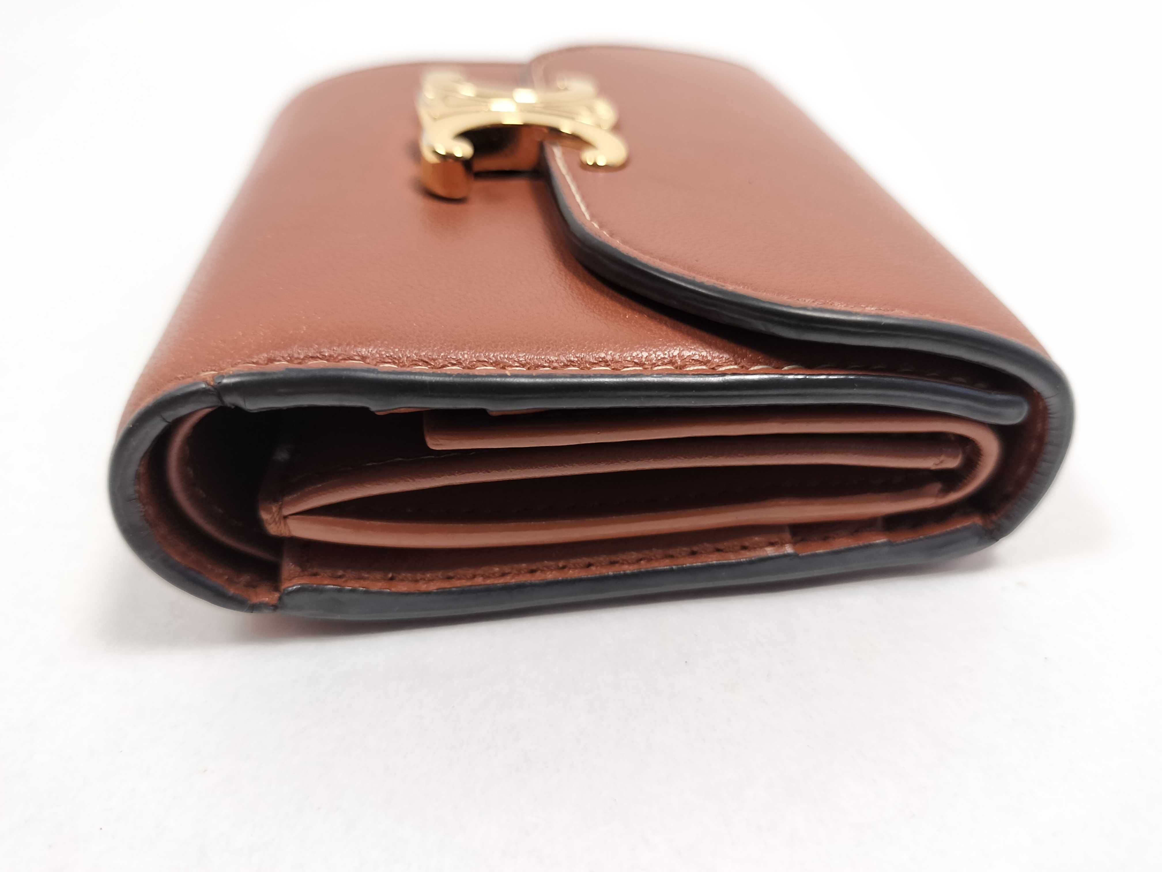 Triomphe Compact Wallet Leather Brown Wallet — view 5