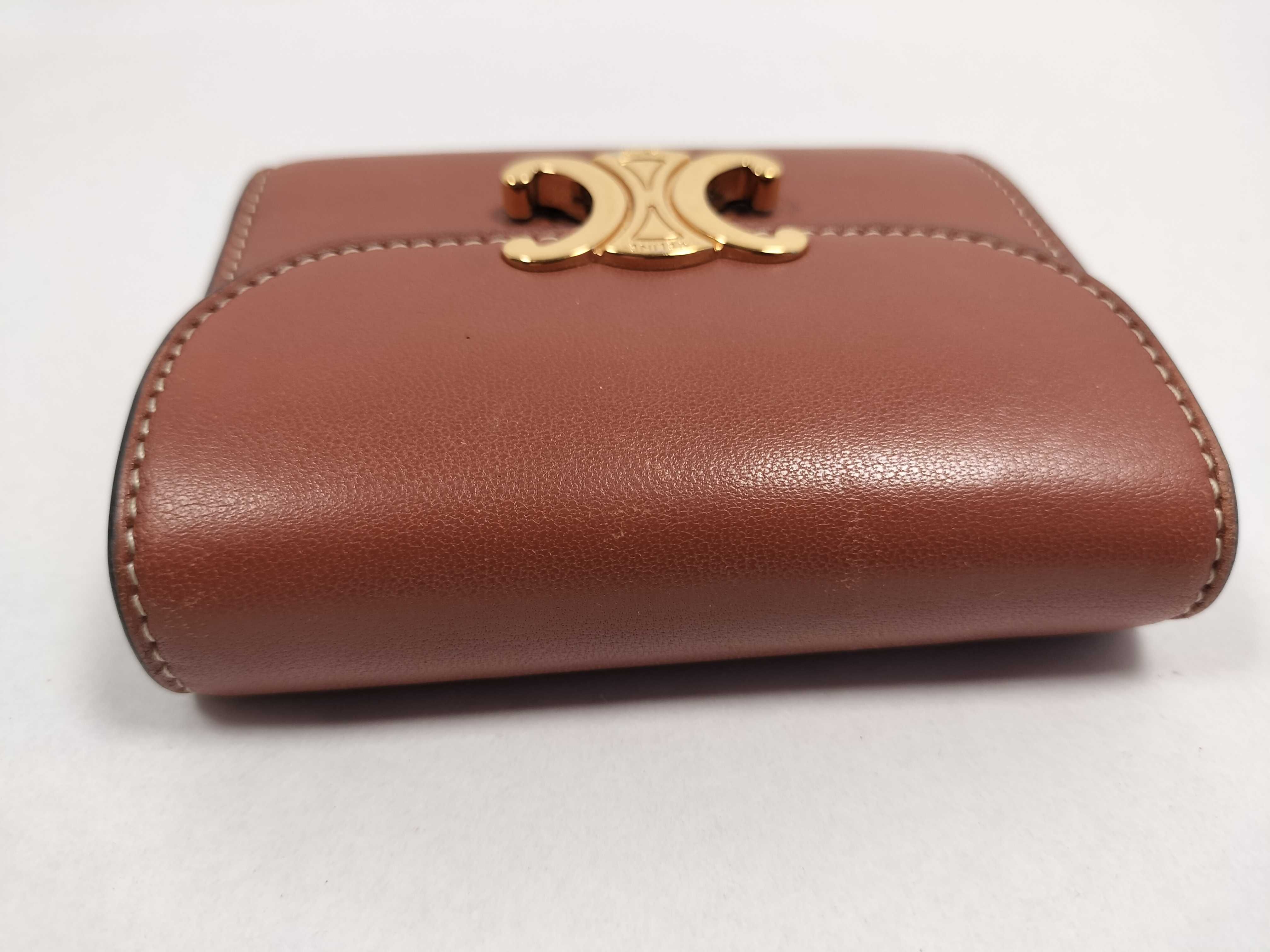 Triomphe Compact Wallet Leather Brown Wallet — view 6