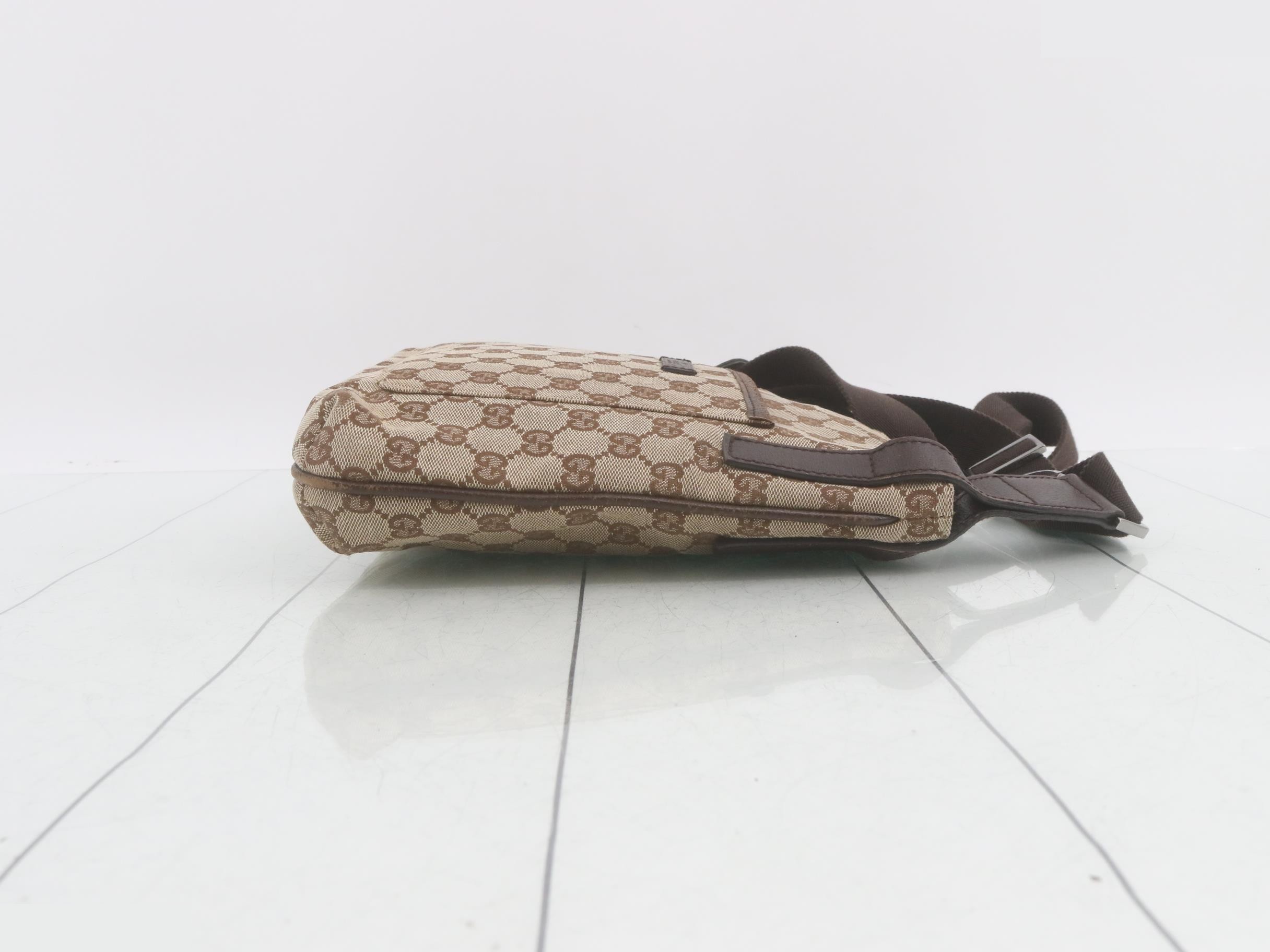 GG canvas shoulder bag — view 3