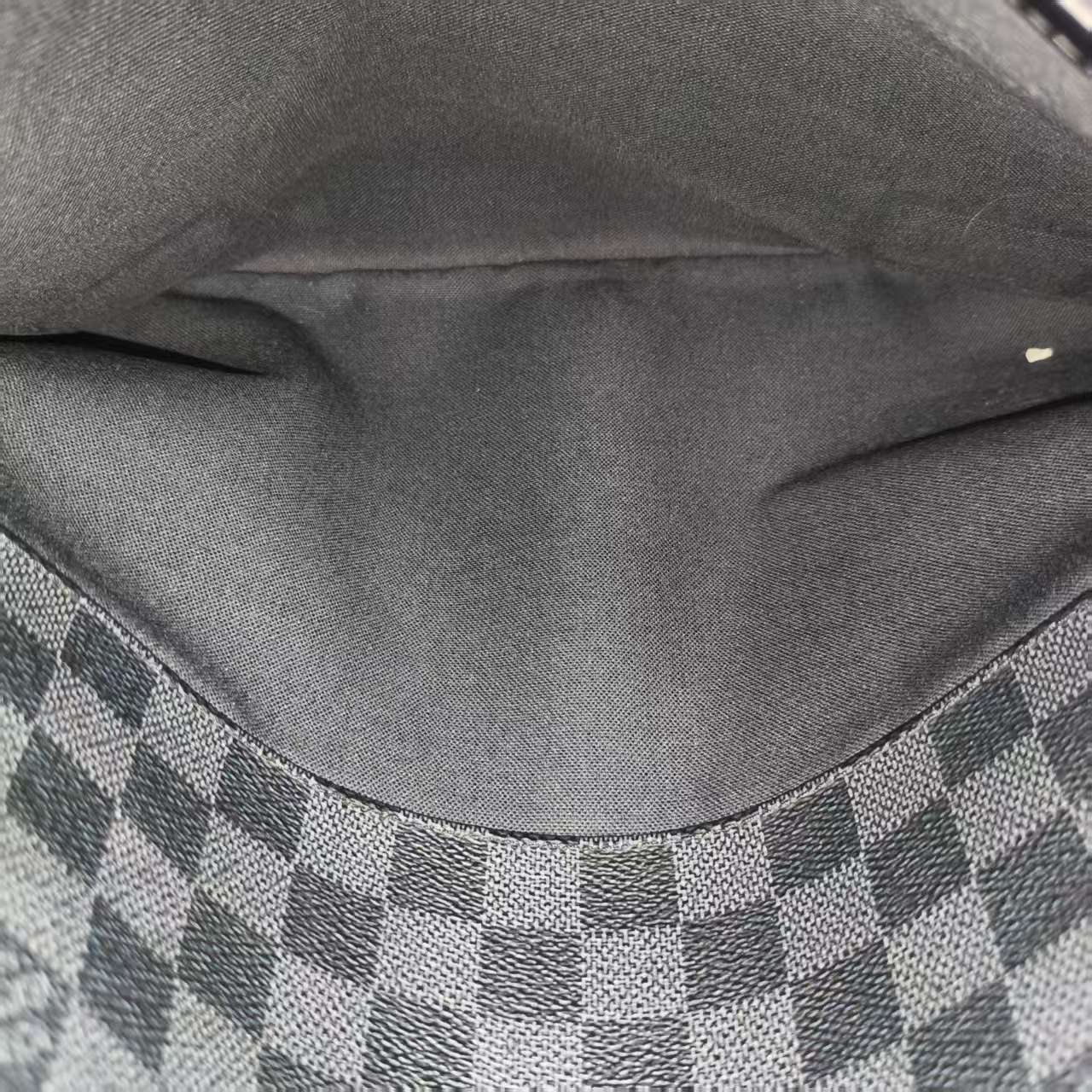 【*Shipped from: China*】LOUIS VUITTON PU Shoulder Bag — view 8