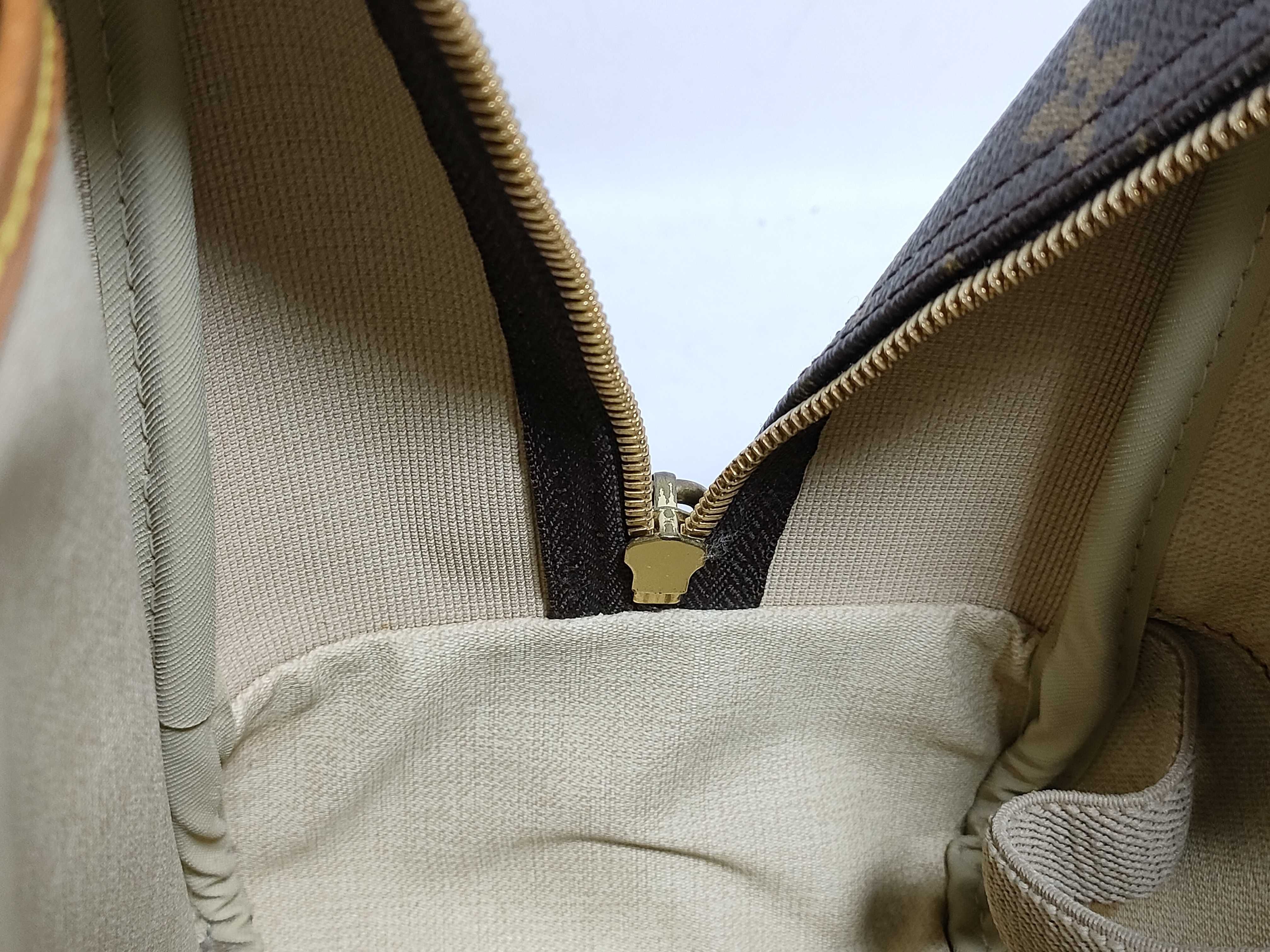 Monogram M47270 Deauville Handbag with Padlock — view 9