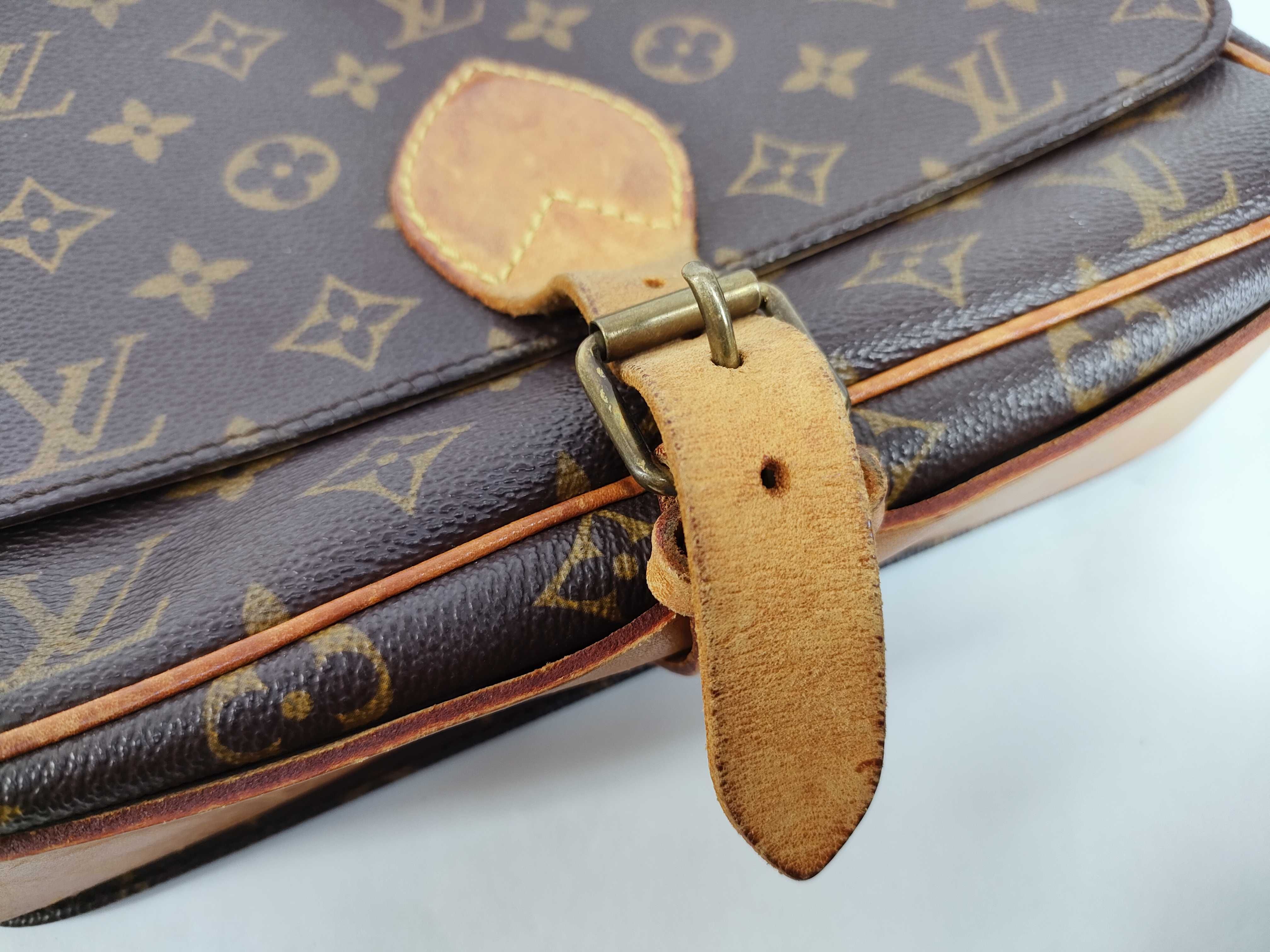 Monogram Cartouchiere GM Monogram Louis Vuitton Shoulder Bag — view 8