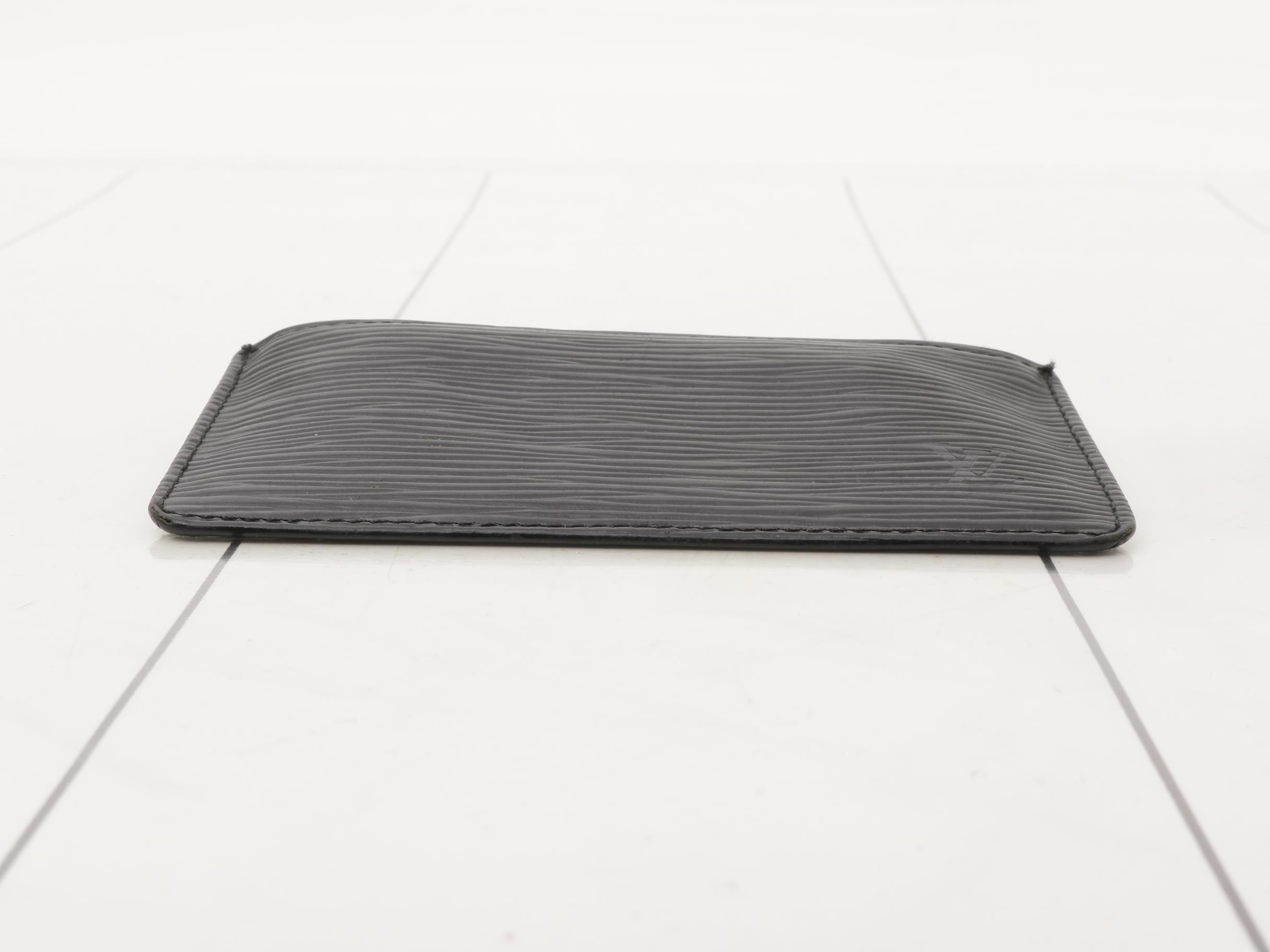 Coin case — view 3