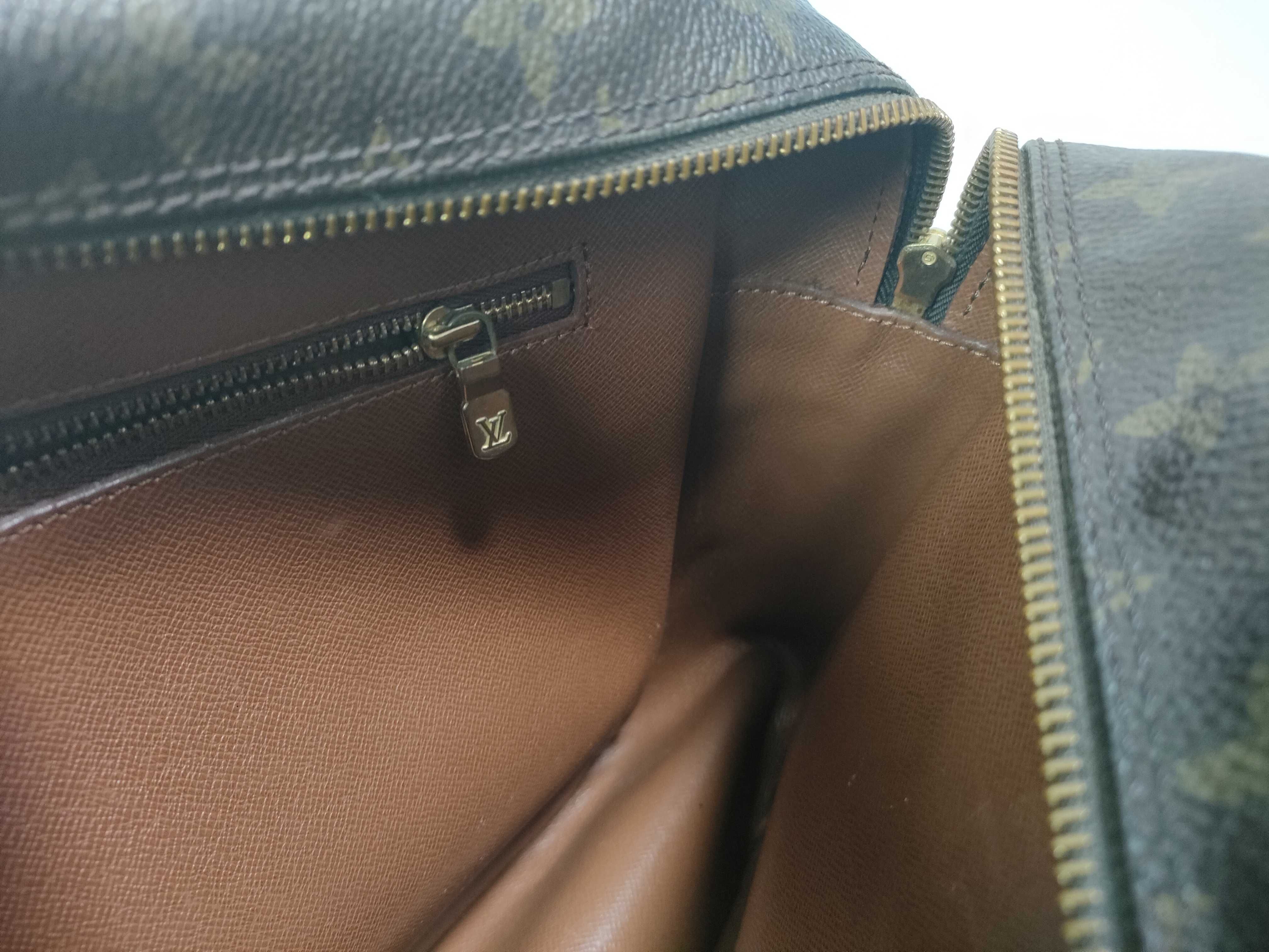 Monogram Louis Vuitton Nile Shoulder Bag — view 12