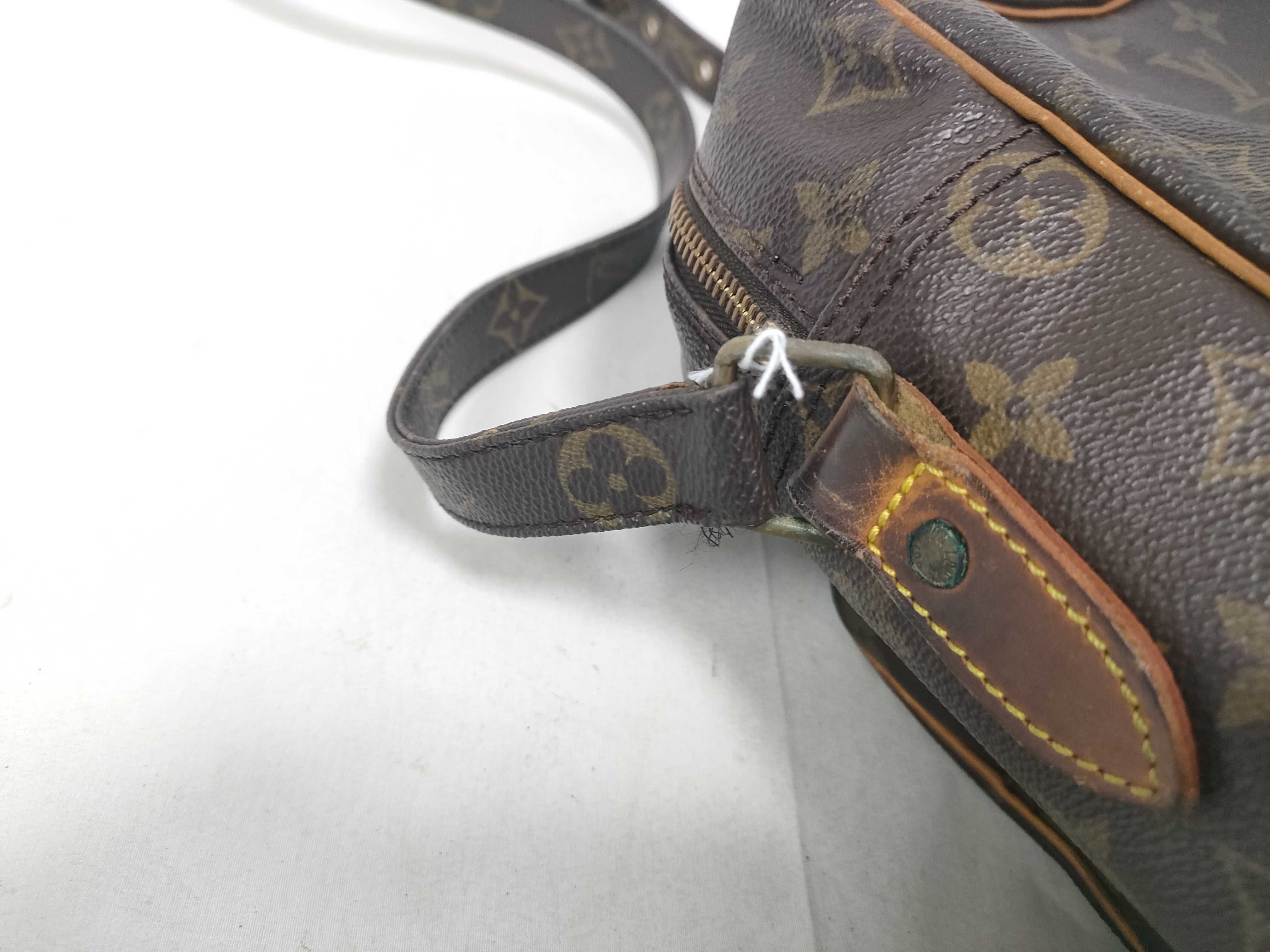 Monogram Louis Vuitton Nile Shoulder Bag — view 6