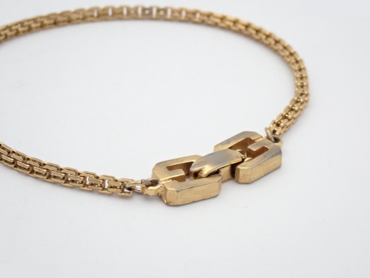 Other items: Precious metal bracelets and bangles (metal), wrist circumference approximately 17cm. — view 3
