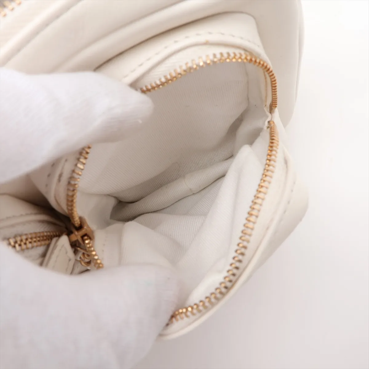 Matelassé Leather Chain Shoulder Bag, White with Gold Hardware, NN2806UE, Random Plate — view 9