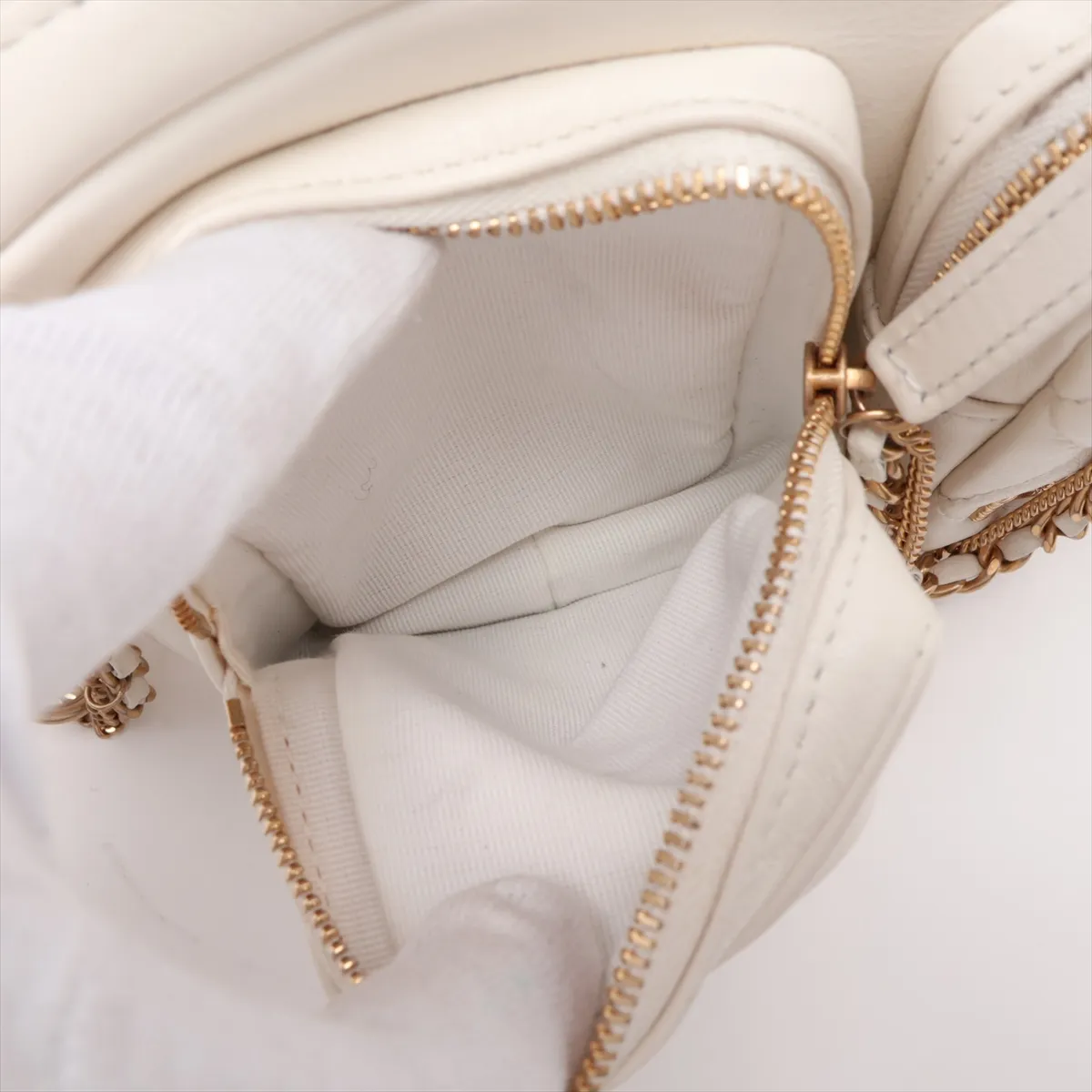 Matelassé Leather Chain Shoulder Bag, White with Gold Hardware, NN2806UE, Random Plate — view 10