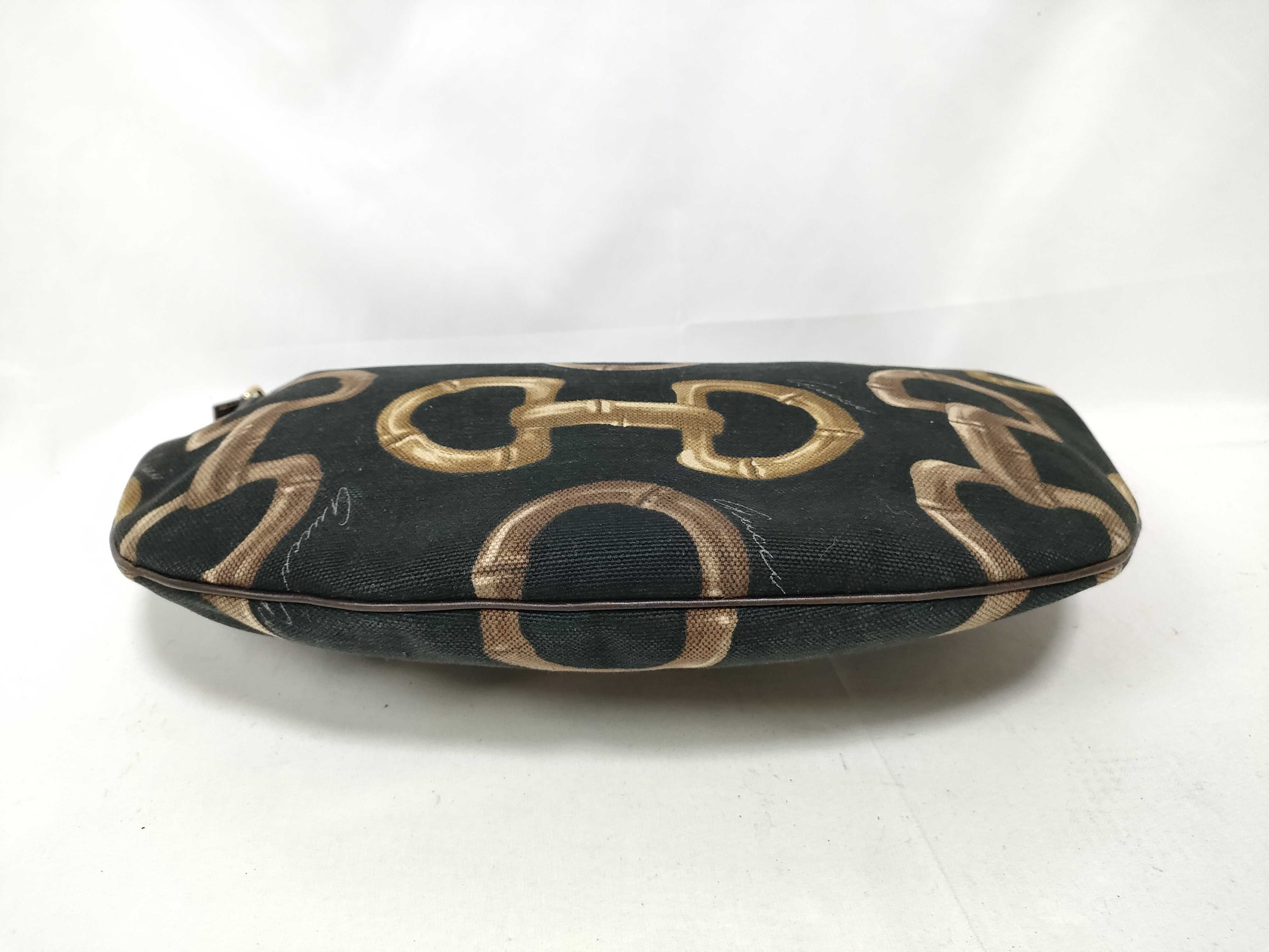 Black GG Canvas Horsebit Kidney-Shaped Single-Shoulder Bag — view 3