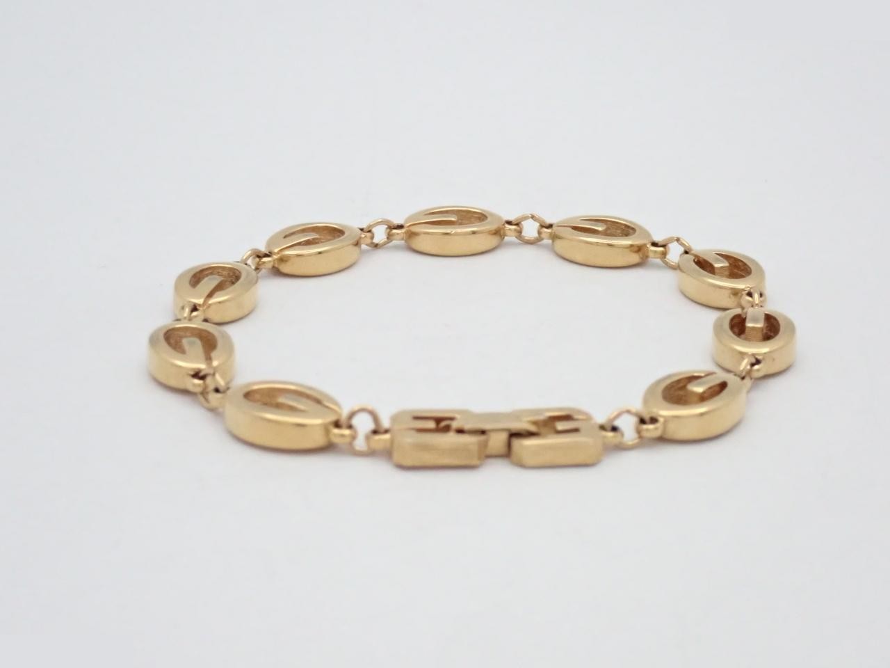 Other items in the line: Precious metal bracelets and bangles (metal), wrist circumference approximately 18.5 cm. — view 2