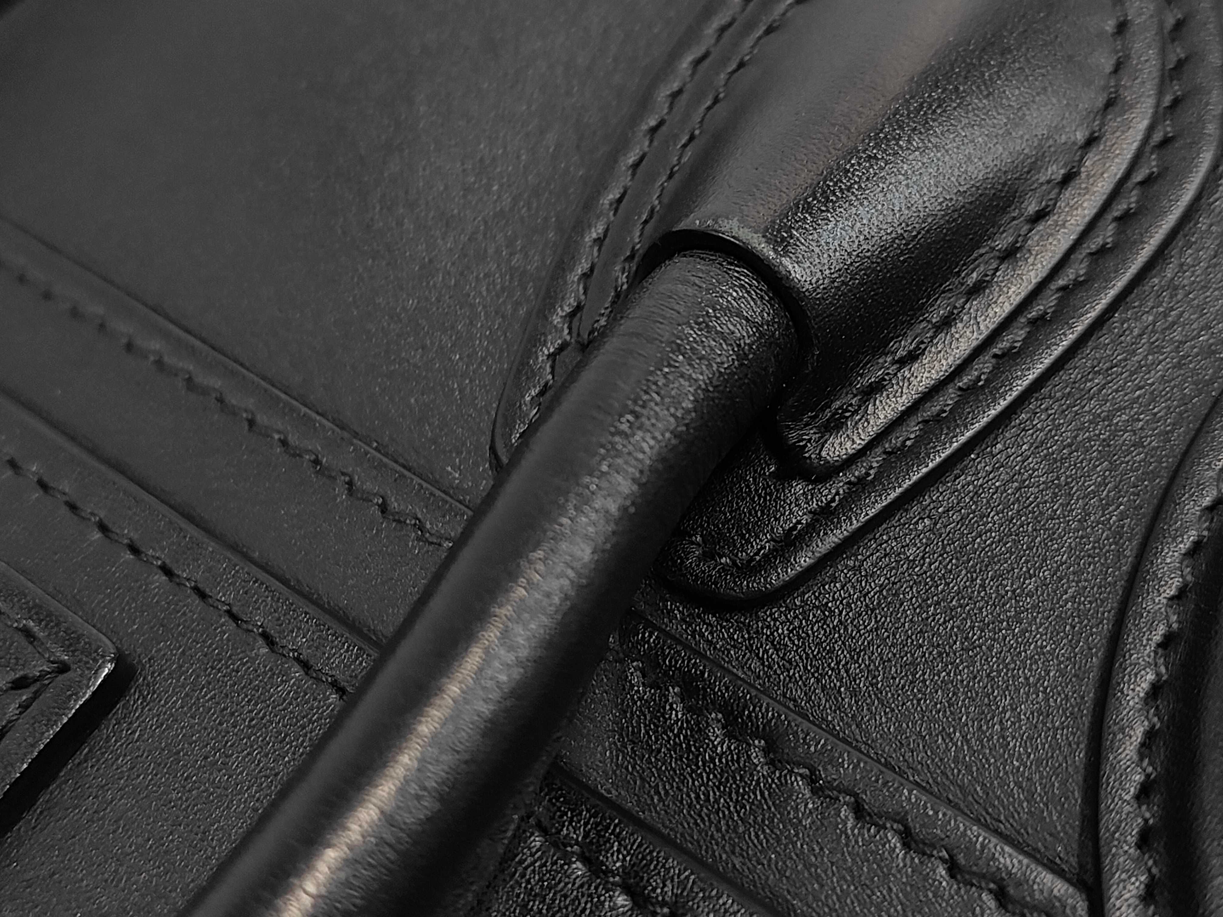 Luggage Nano Shopper 2-Way Calfskin Black Handbag — view 6