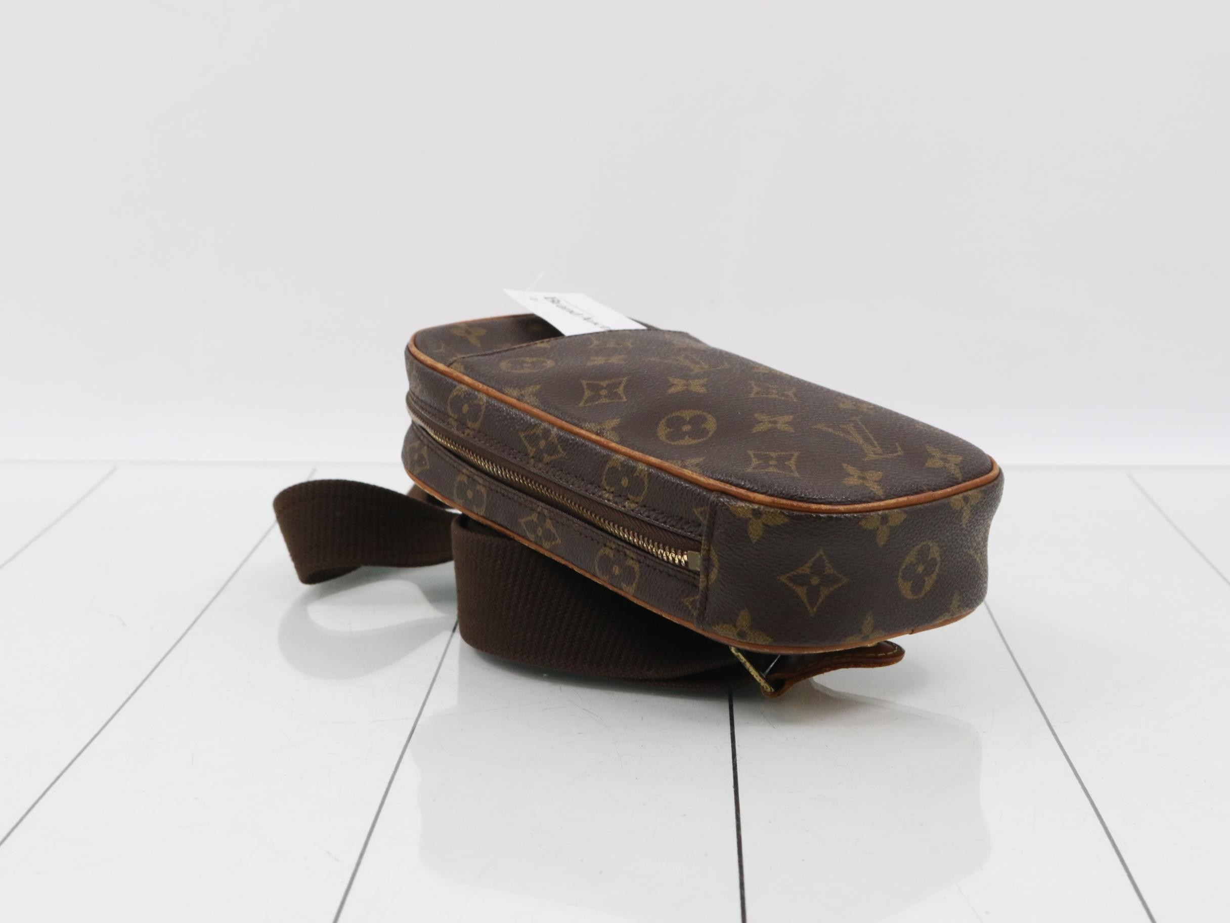 Monogram Pochette Gange Monogram Waist Bag Shoulder Bag — view 5