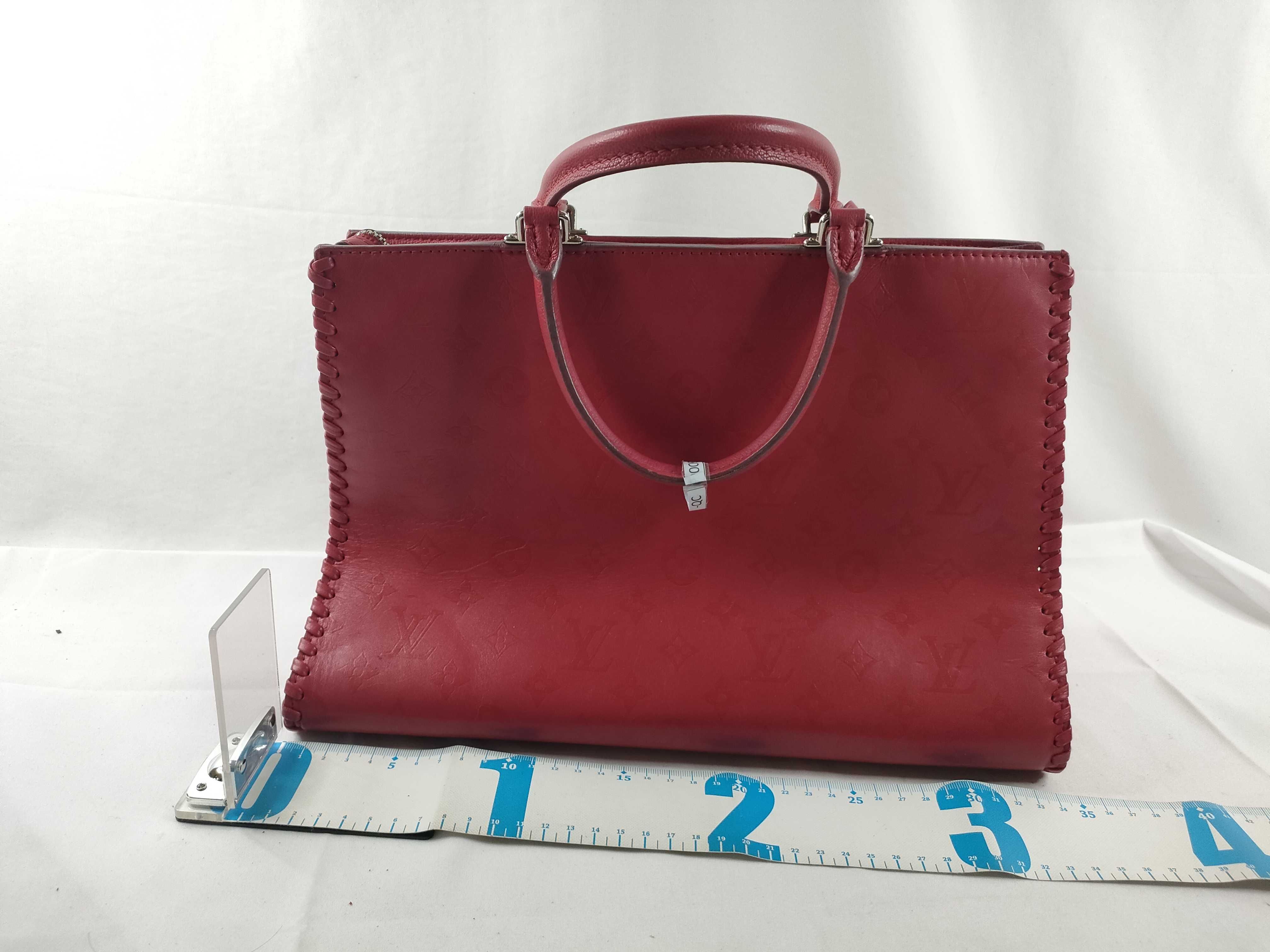 PH- Monogram Tote Bag V Shaped Shoulder Bag Red Leather M Tote Bag — view 2