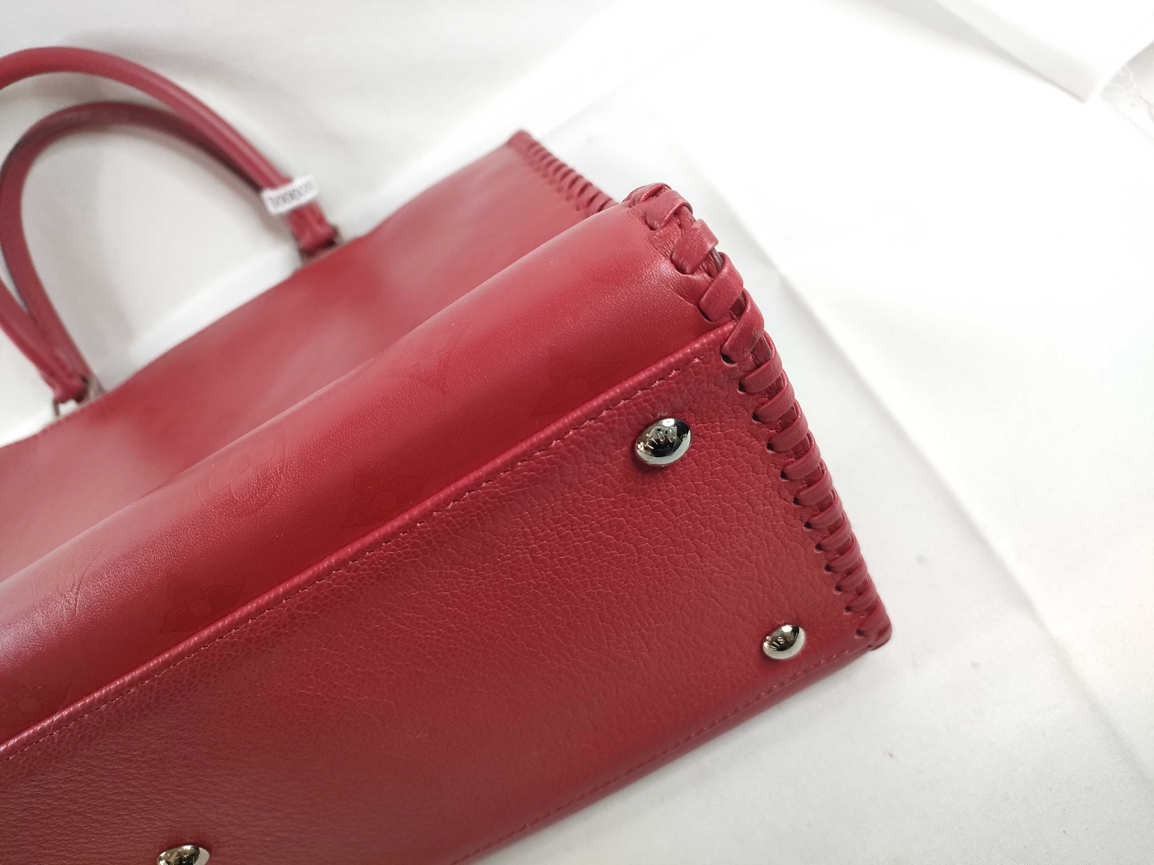PH- Monogram Tote Bag V Shaped Shoulder Bag Red Leather M Tote Bag — view 5