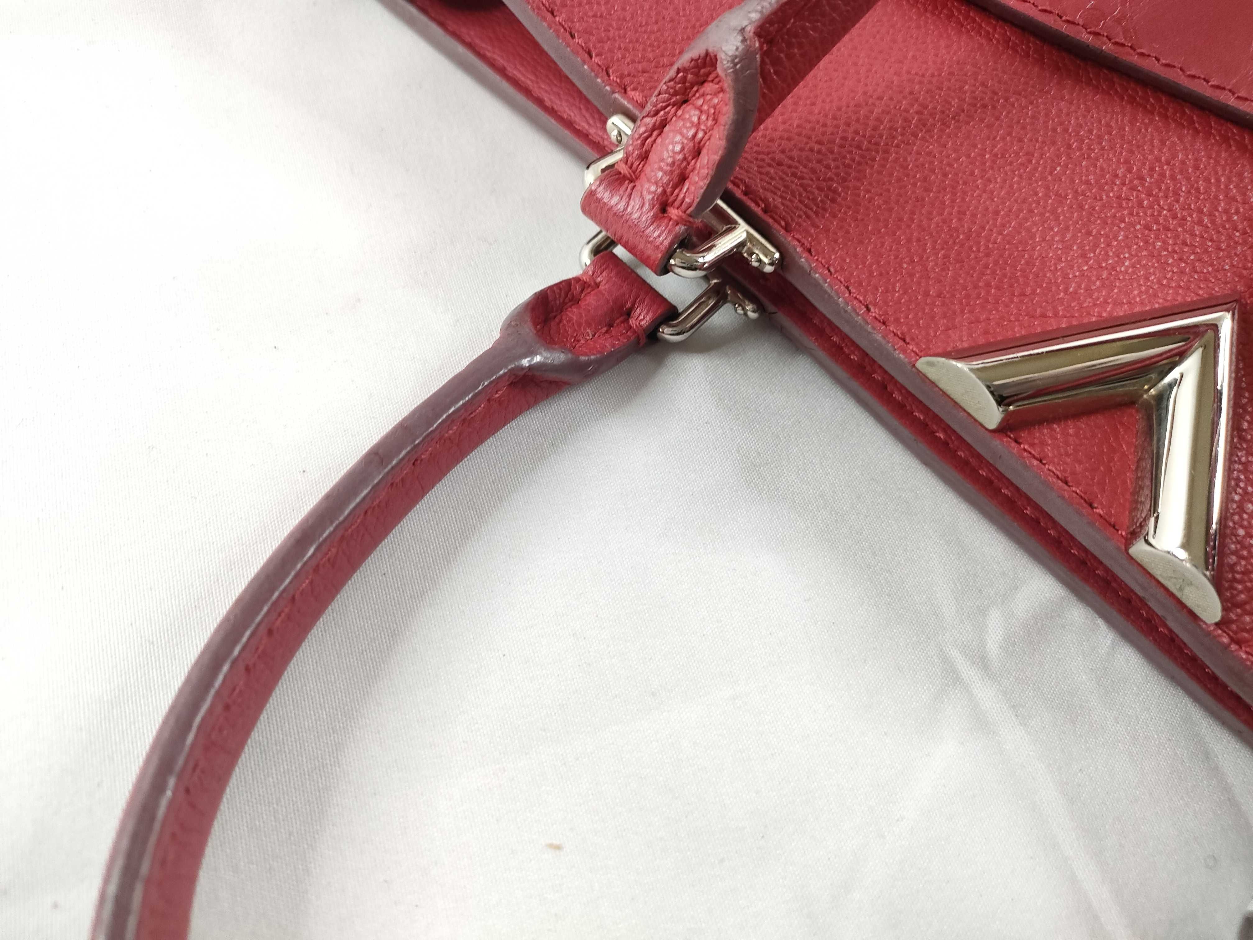 PH- Monogram Tote Bag V Shaped Shoulder Bag Red Leather M Tote Bag — view 8