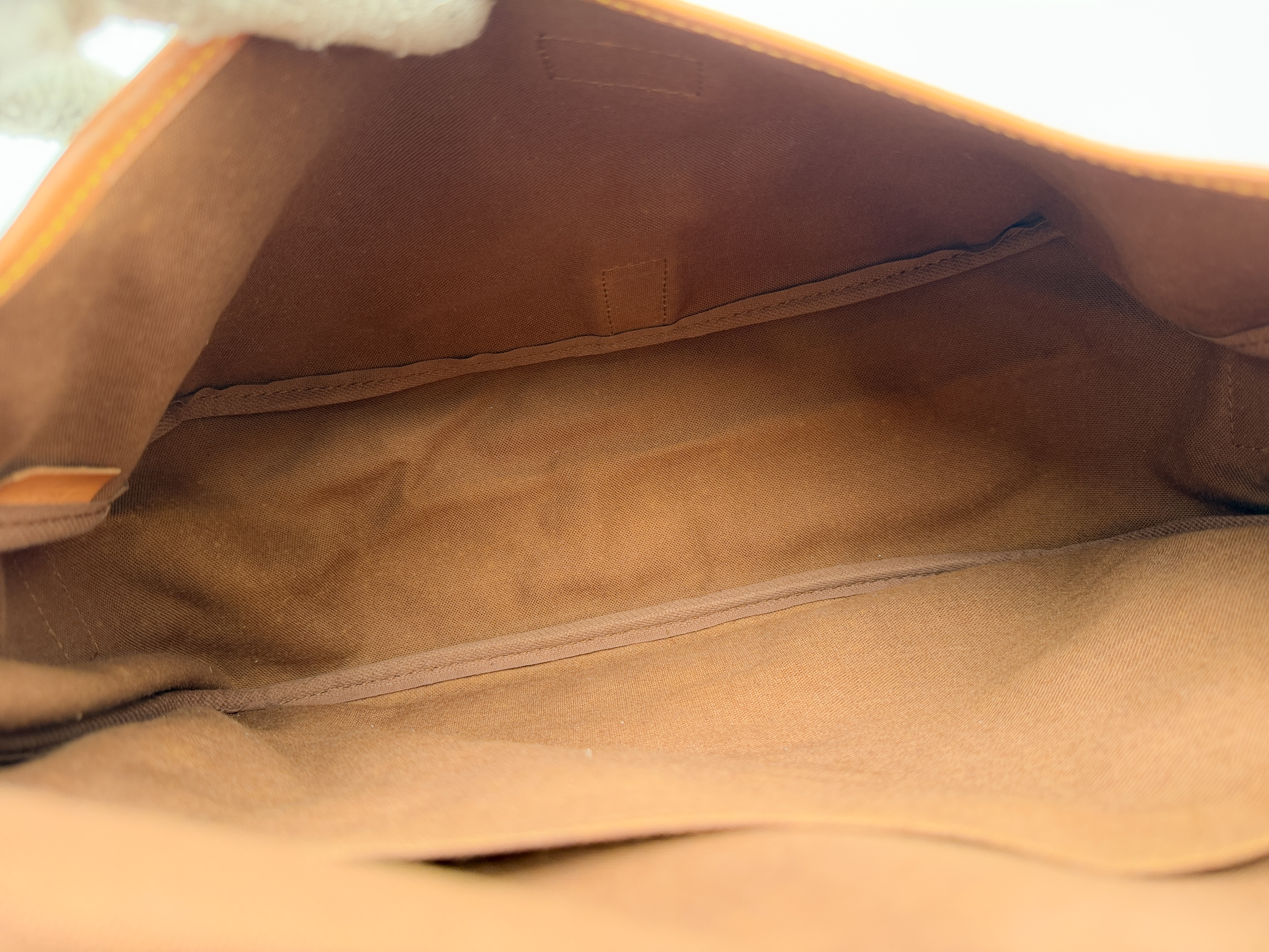 Monogram M42254 Saumur 35 AR0972 Shoulder Bag — view 12