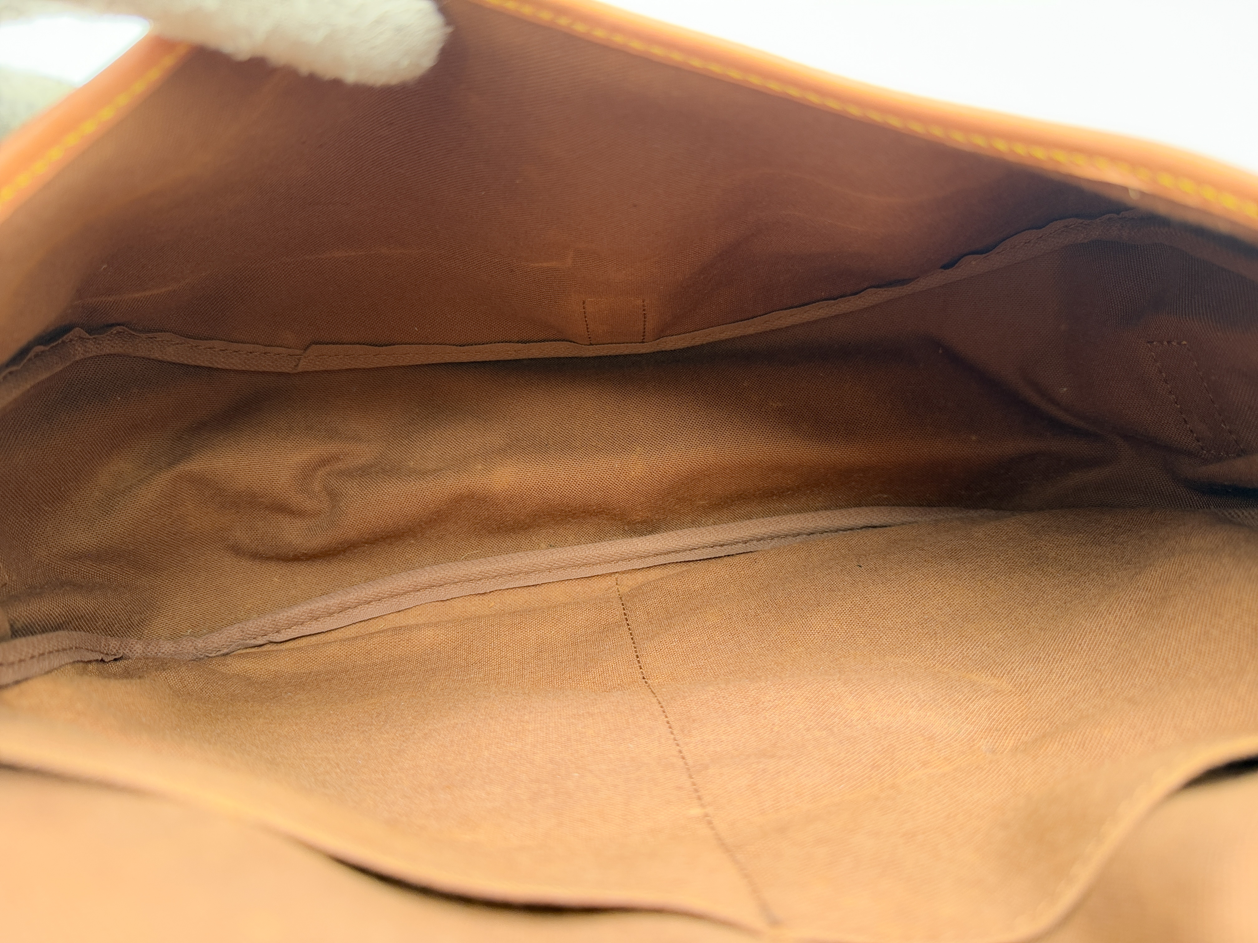 Monogram M42254 Saumur 35 AR0972 Shoulder Bag — view 9