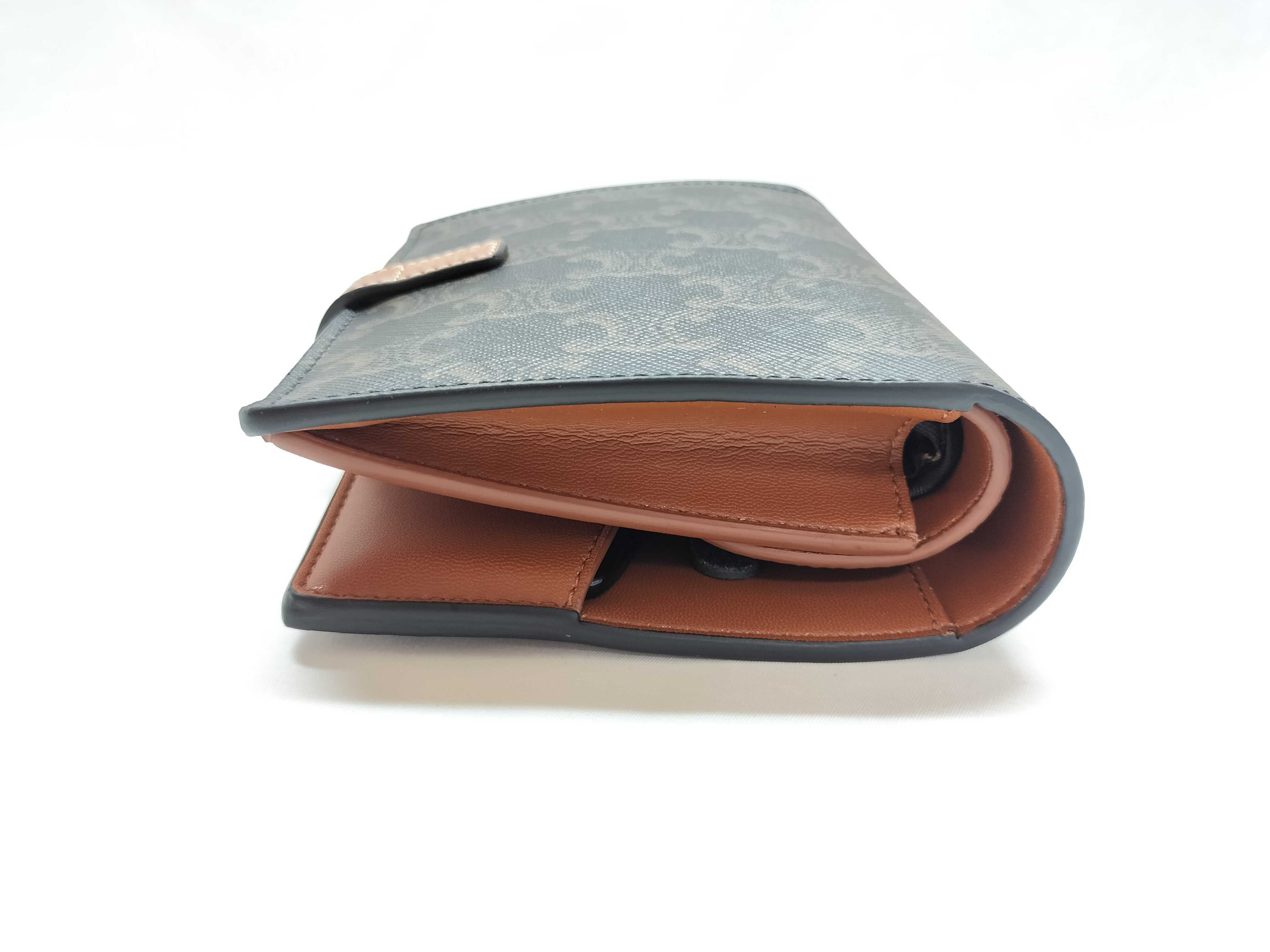Travel Set and other accessories — view 4
