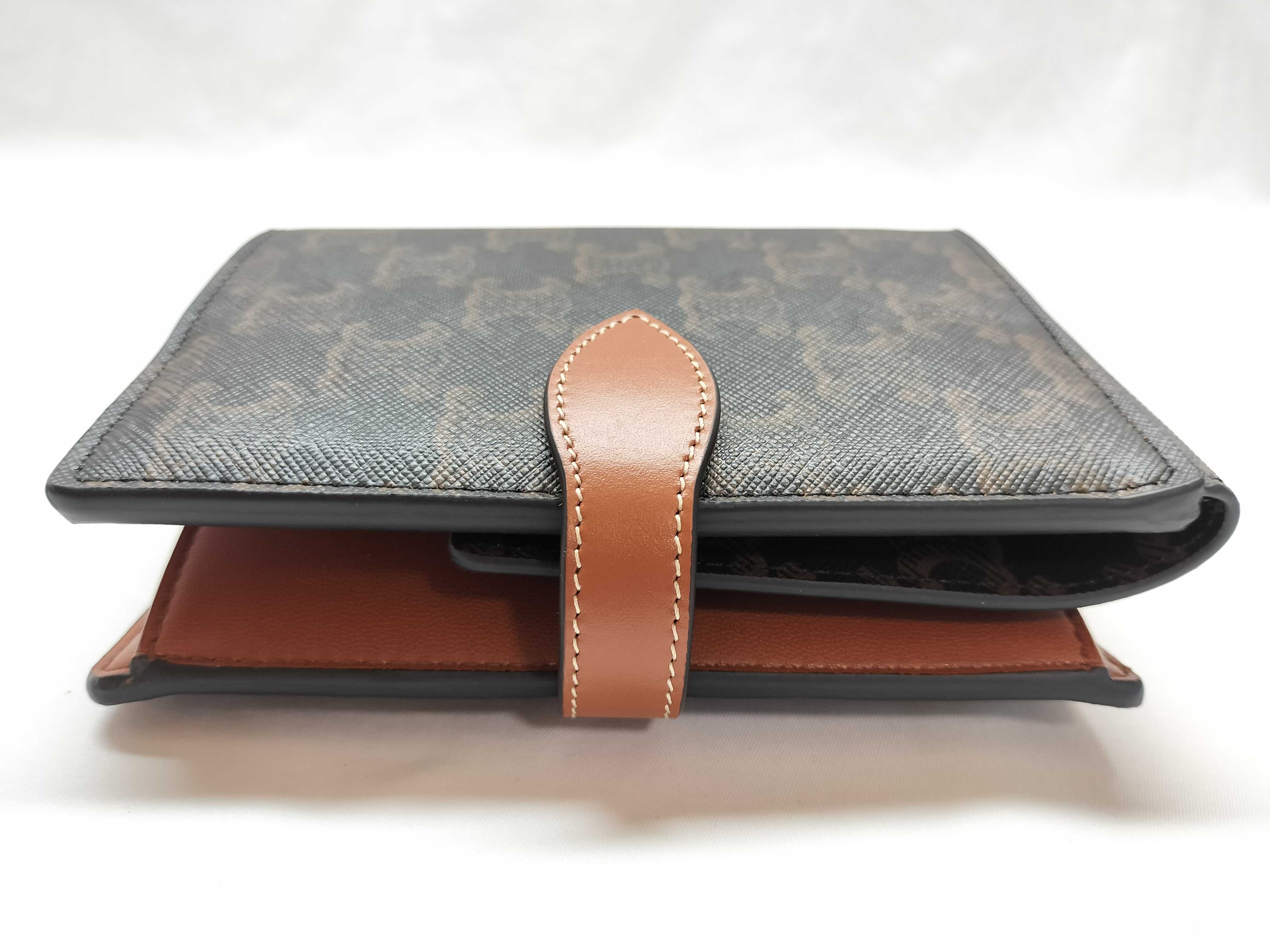 Travel Set and other accessories — view 6