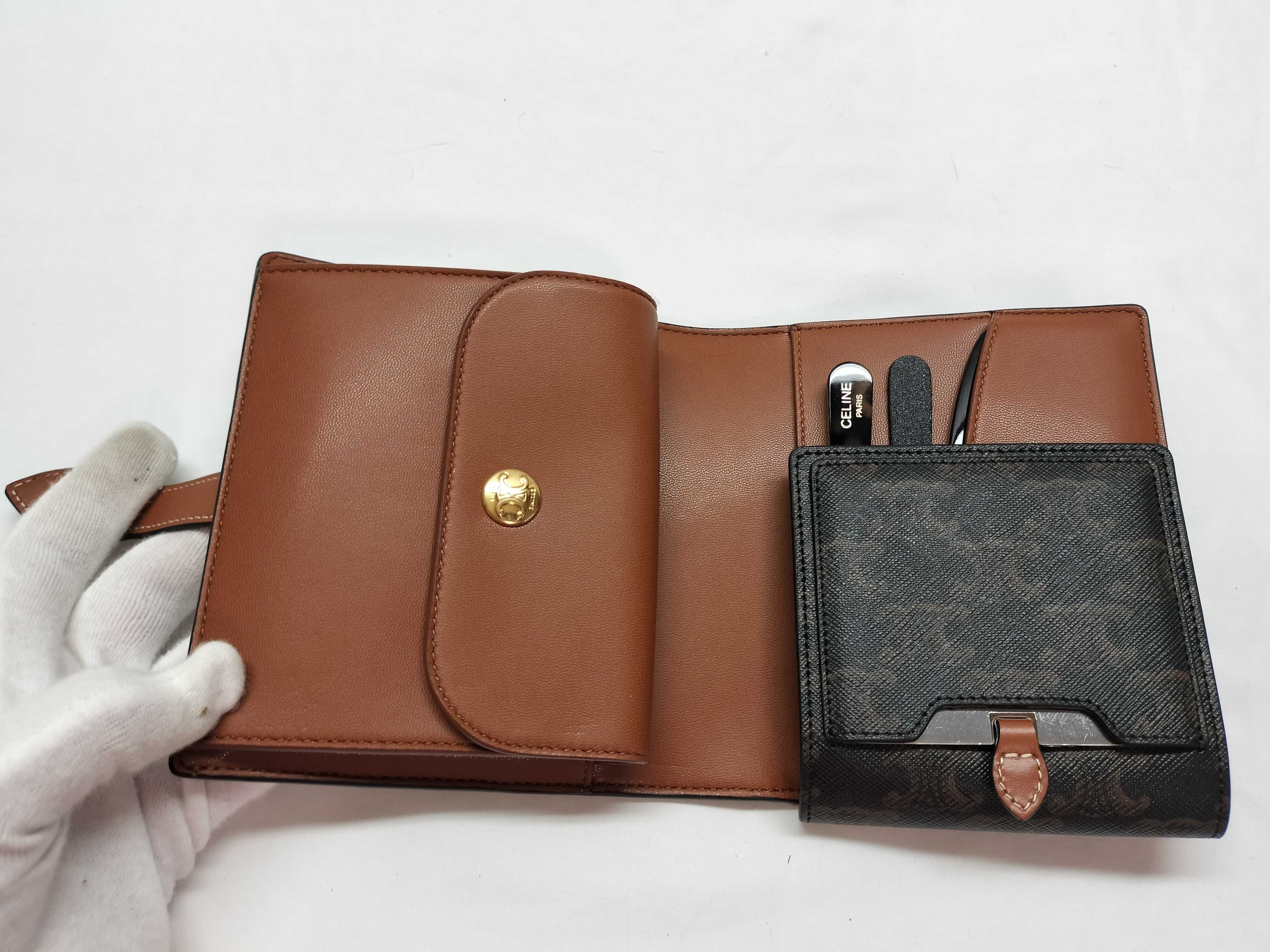 Travel Set and other accessories — view 7