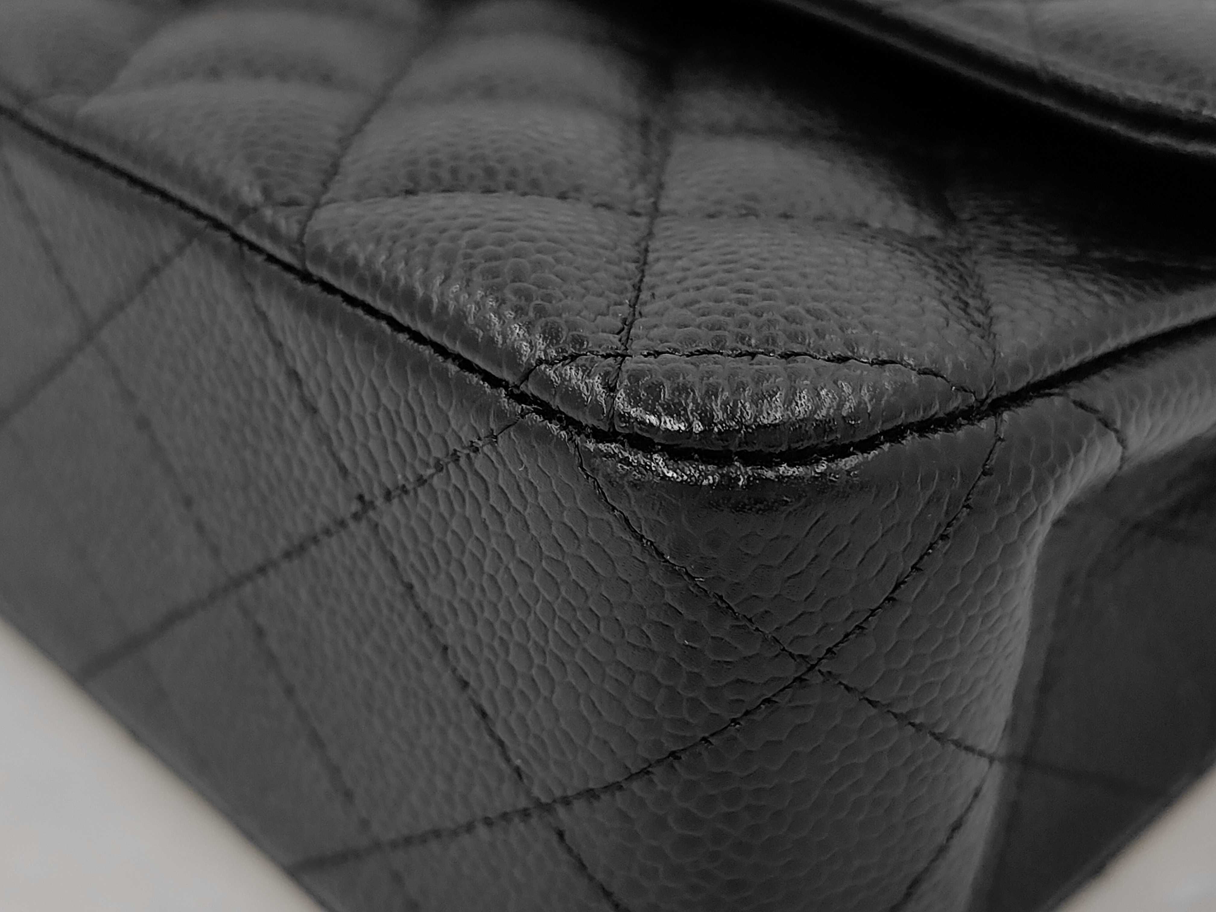 Matelassé 25 Double Flap Double Chain Caviar Shoulder Bag — view 3
