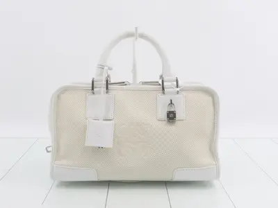 Amazona Ivory
