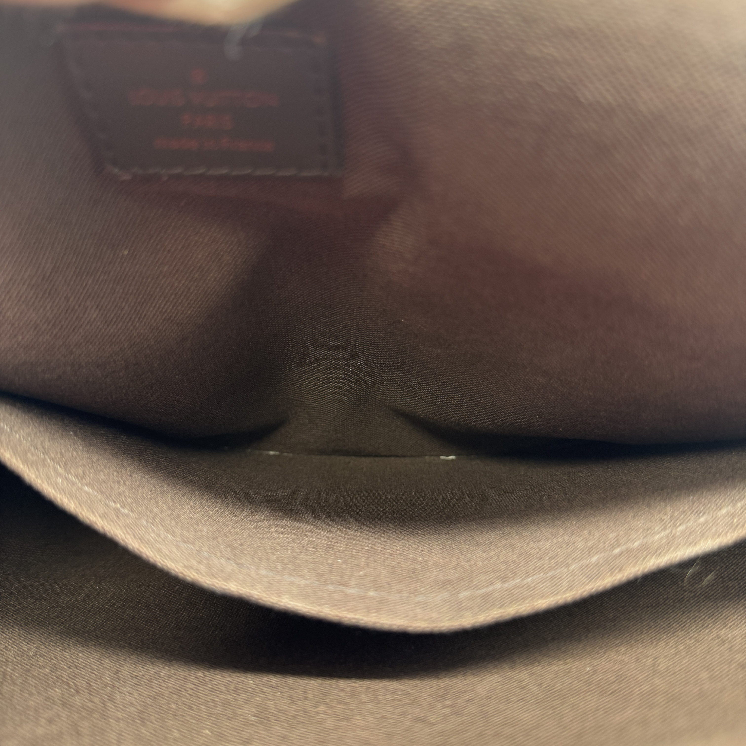 Damier Brooklyn MM Shoulder Bag — view 11
