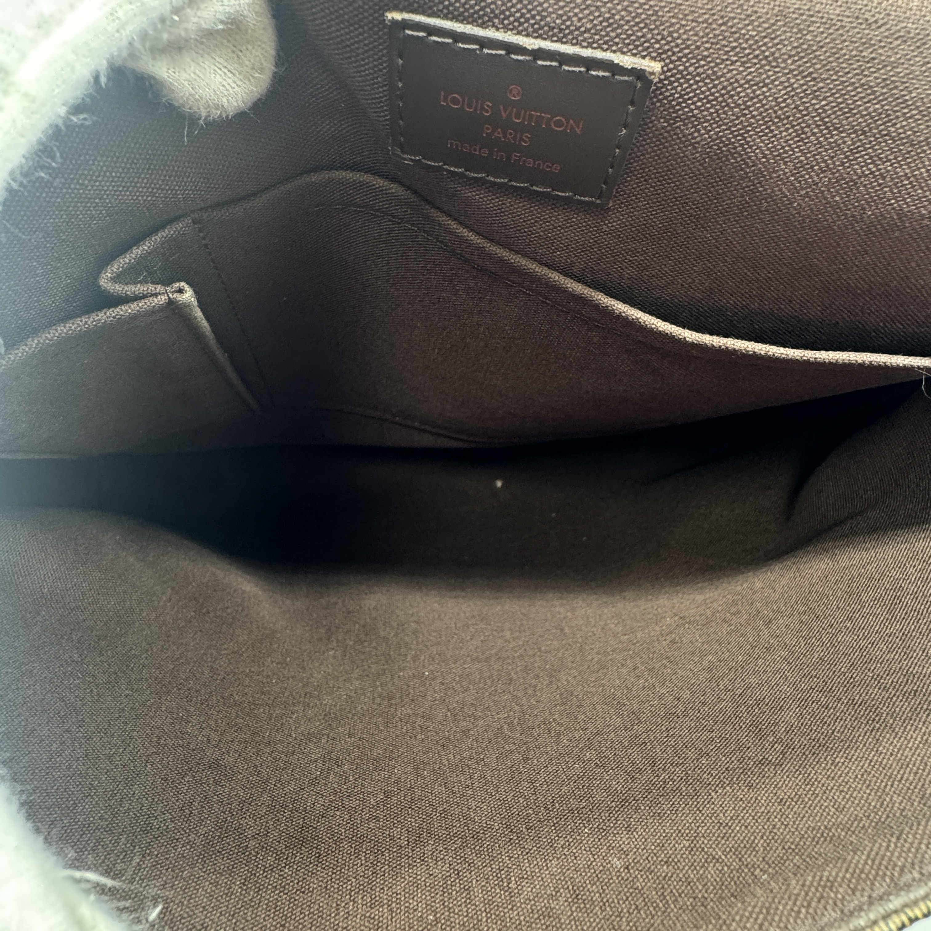 Damier Brooklyn MM Shoulder Bag — view 10