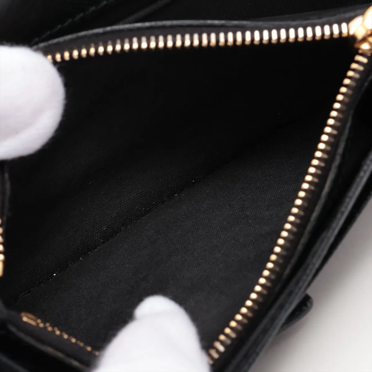 Saffiano Martic 1MV025 Leather Long Wallet Black — view 10