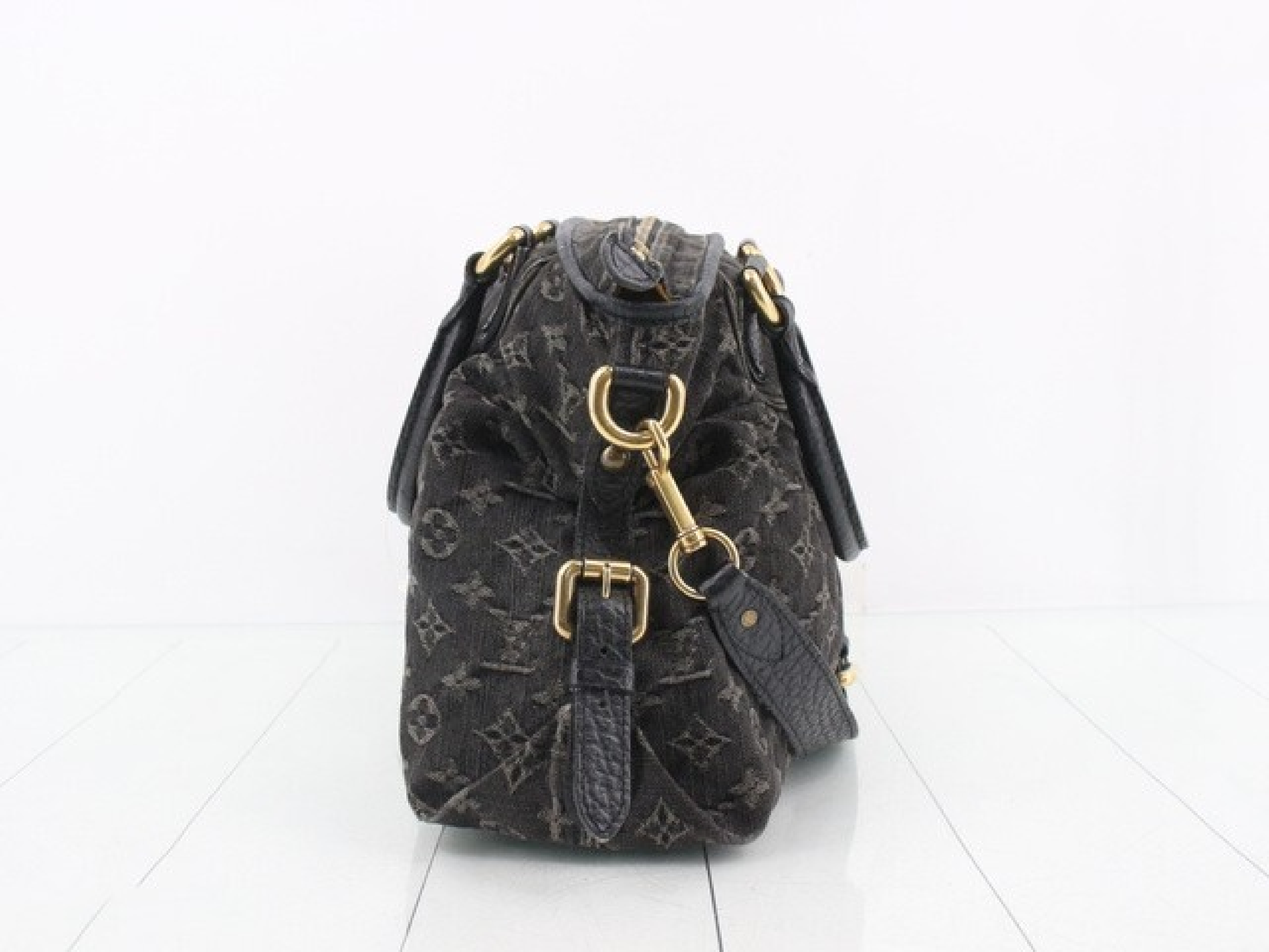 Neo Cabby MM Noir M95351 Shoulder Bag — view 5