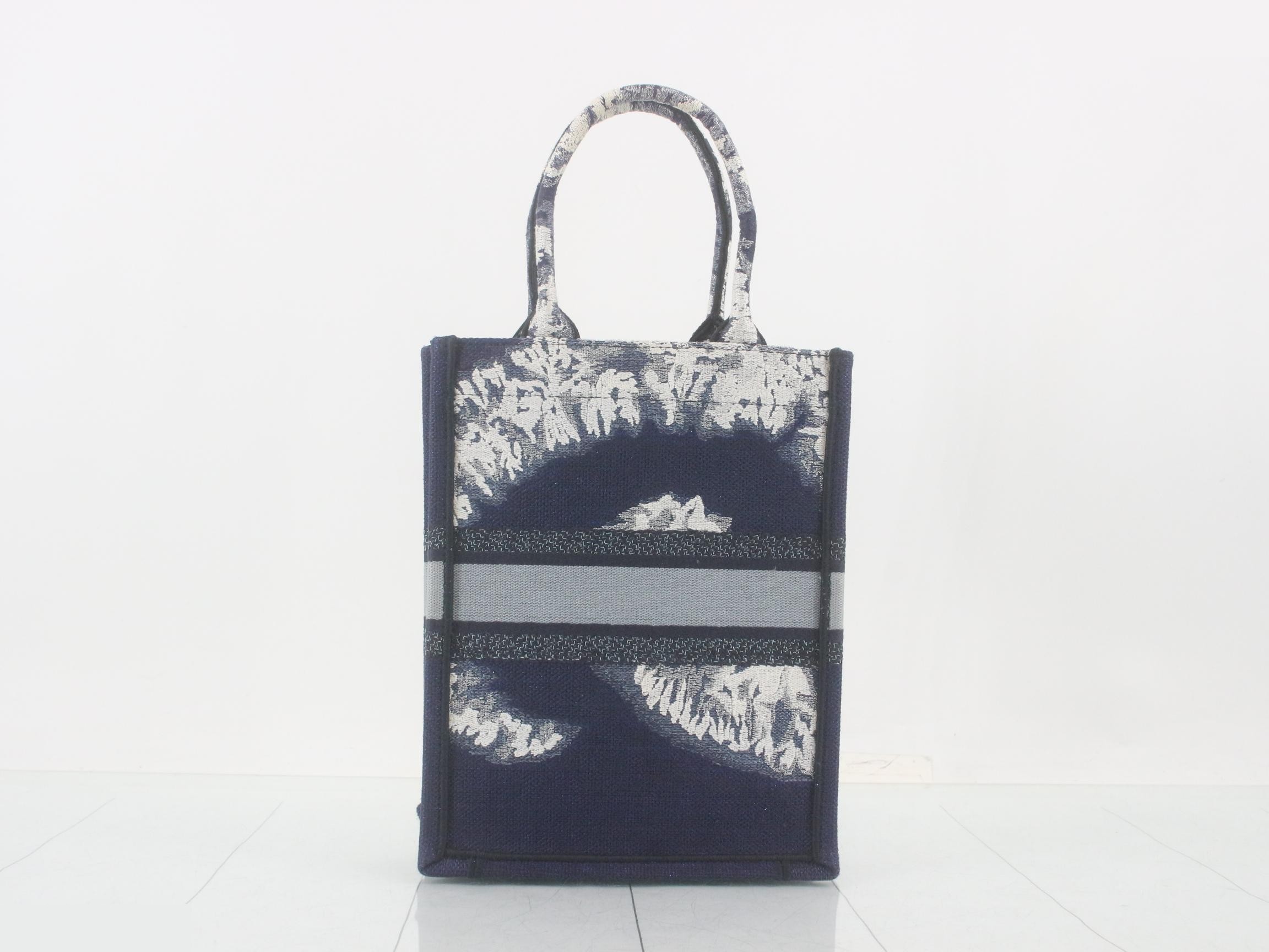 Book Tote — view 2