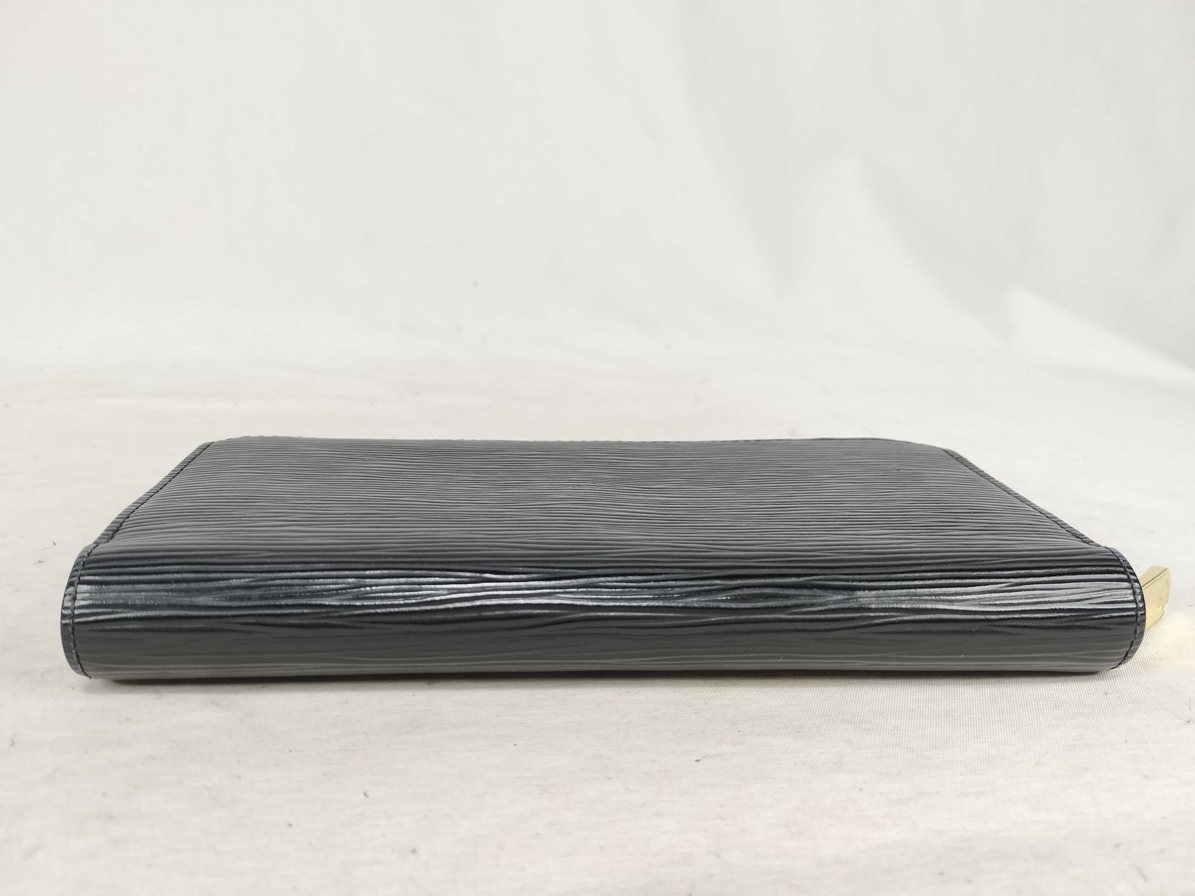 Epi Monogram Wallet M61857 IC Chip Wallet — view 3