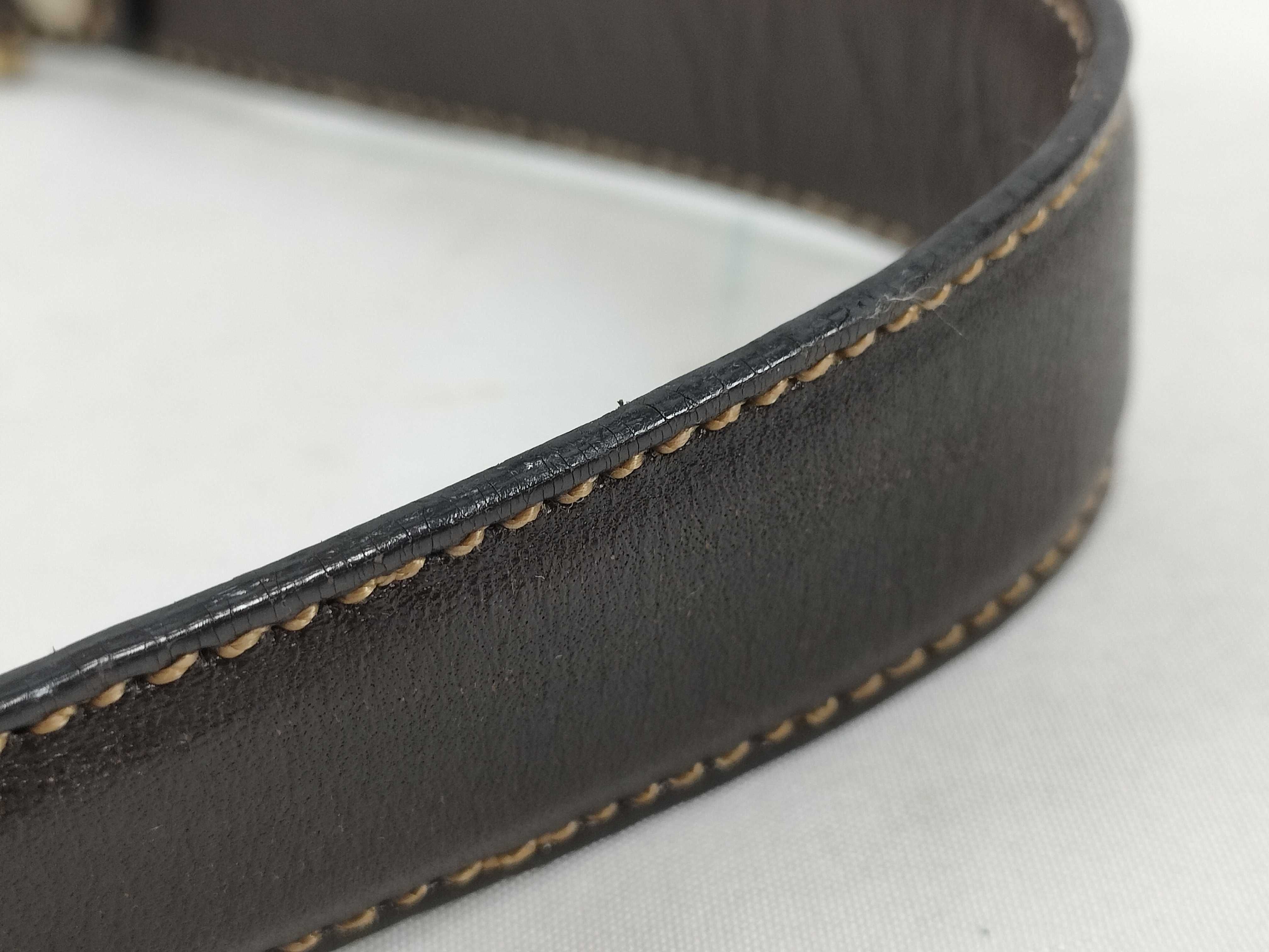 Zucca pattern FF V-shaped shoulder bag, leather and canvas, black and brown. — view 4