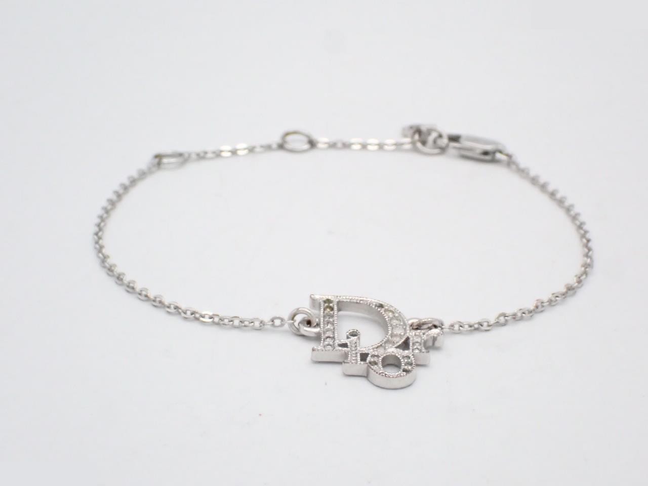 Other lines: Precious metals, bracelets, bangles (metal), arm circumference approximately 21cm