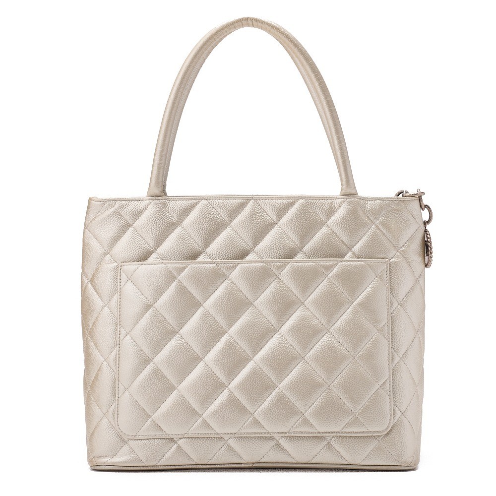Caviar leather Matelassé reissue tote bag, champagne gold, silver hardware, serial number 10 series. — view 2