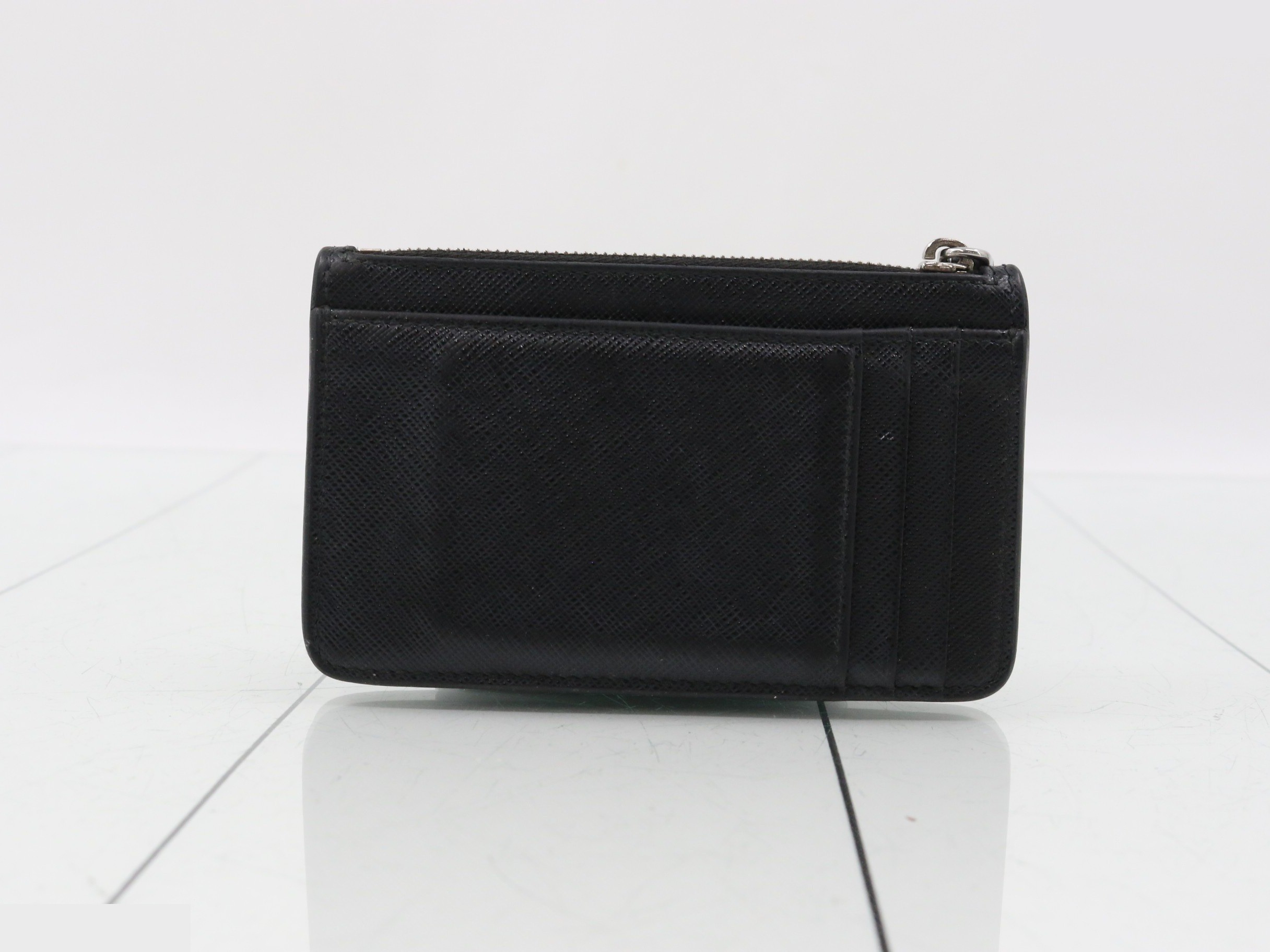 Fragment cases, bags, notebook covers, card cases, etc. — view 2