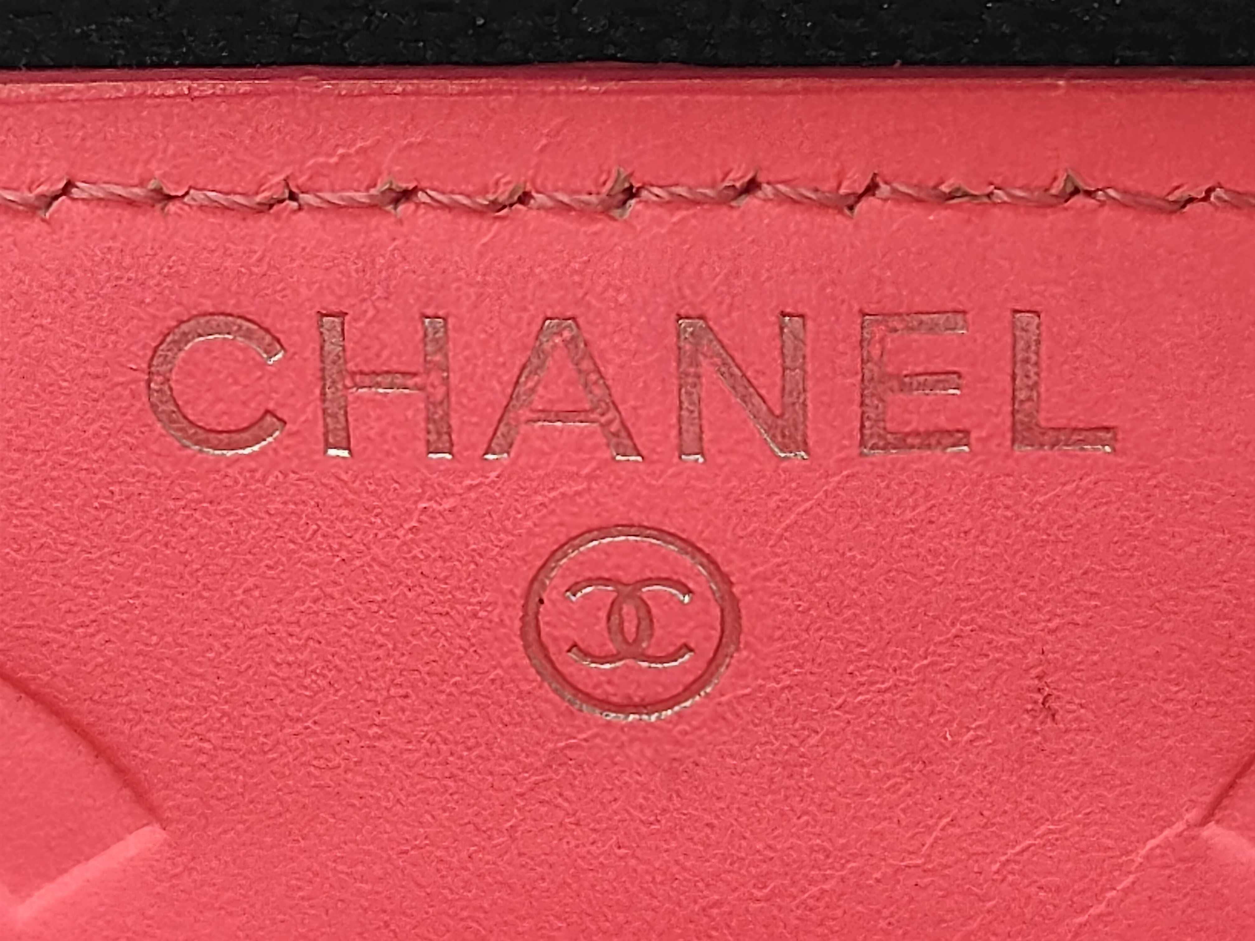 Cambon Leather Wallet — view 7