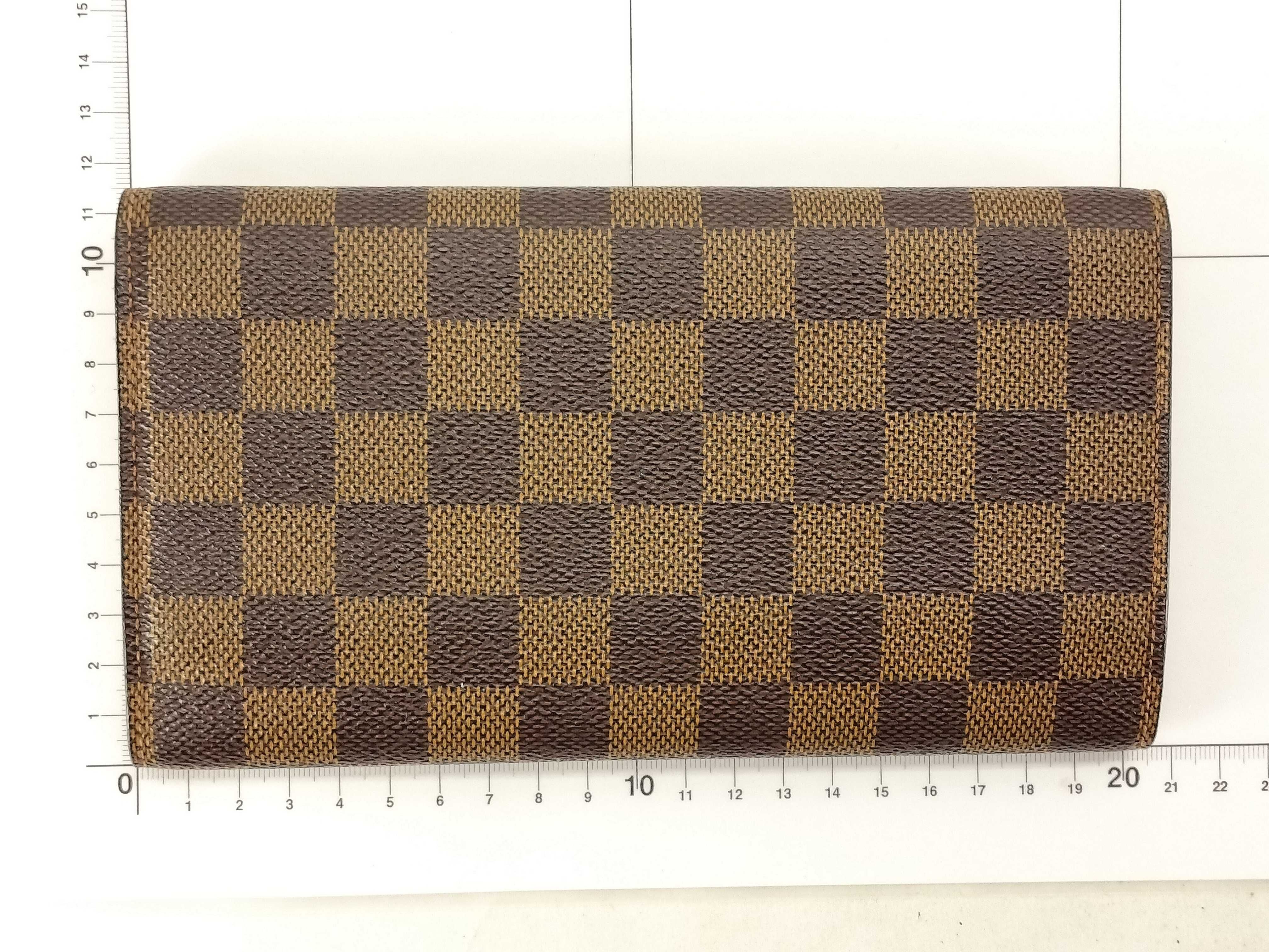 Damier Portefeuille Sarah Long Wallet Z11477 — view 2
