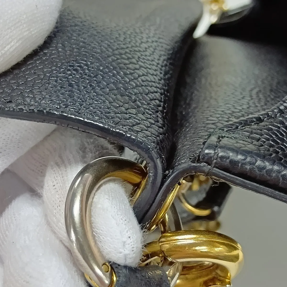 Matelassé Caviar Skin Chain Shoulder Bag, Black with Gold Hardware, 23501109, Serial Number 23 — view 13