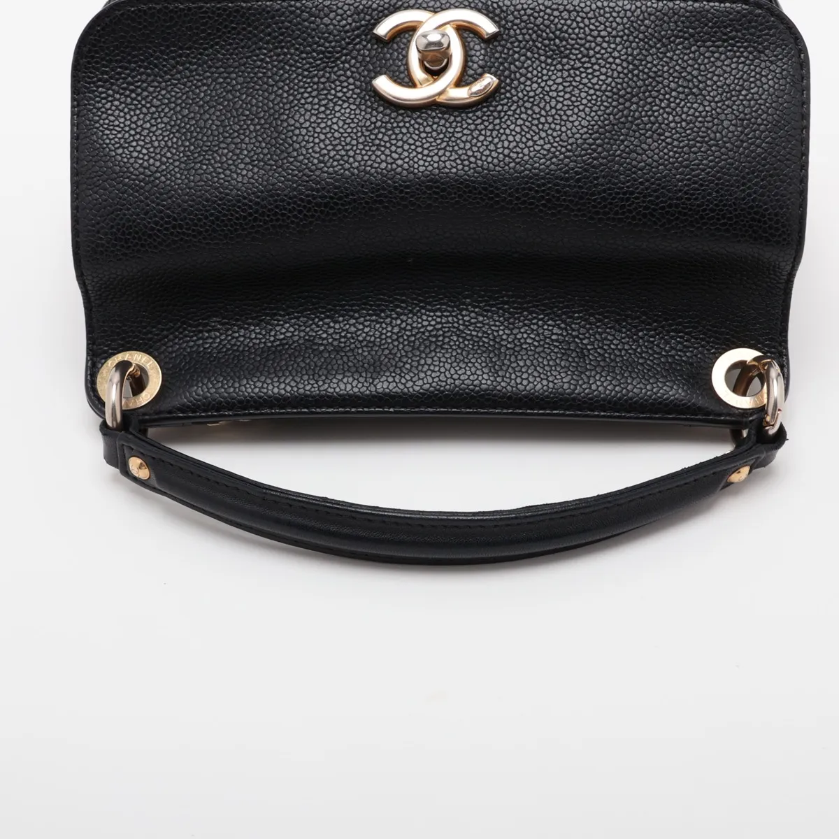 Matelassé Caviar Skin Chain Shoulder Bag, Black with Gold Hardware, 23501109, Serial Number 23 — view 5
